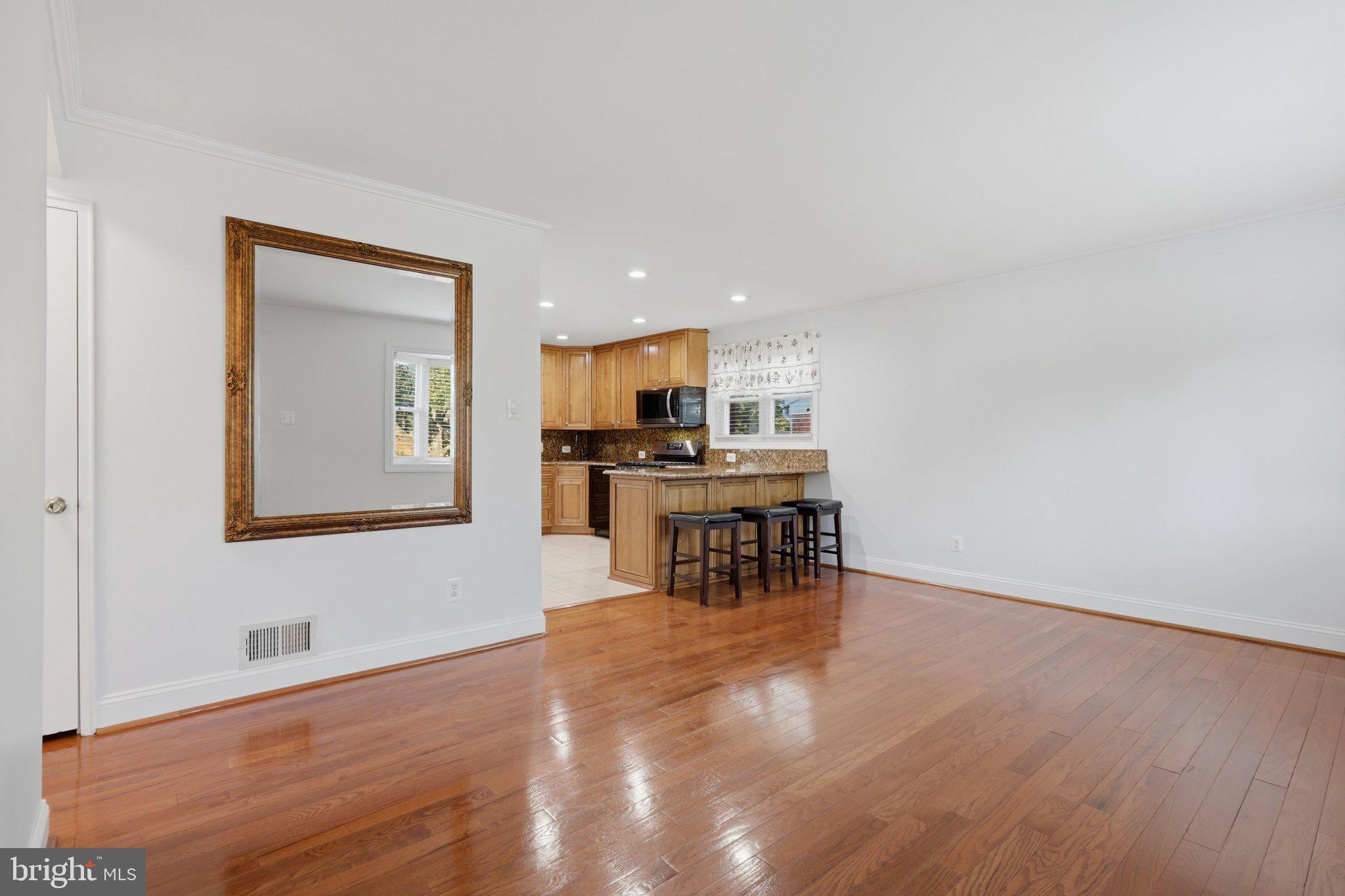 WHEATON WOODS - Residential