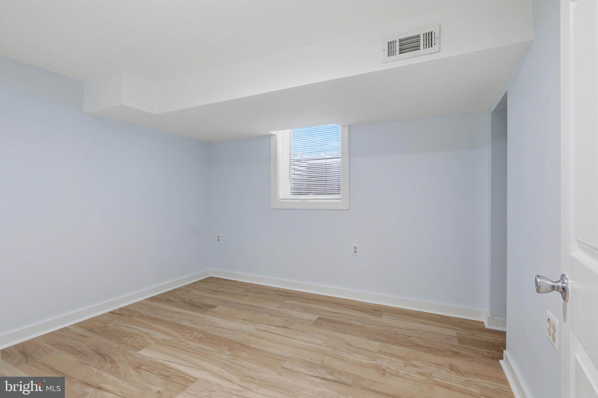 WHEATON WOODS - Residential