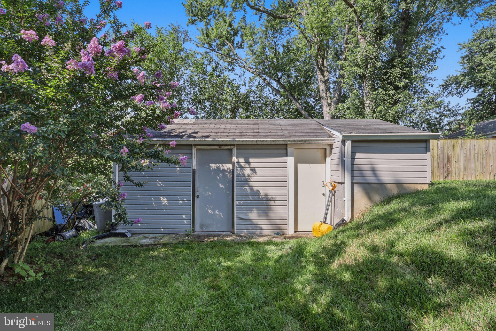 WHEATON WOODS - Residential
