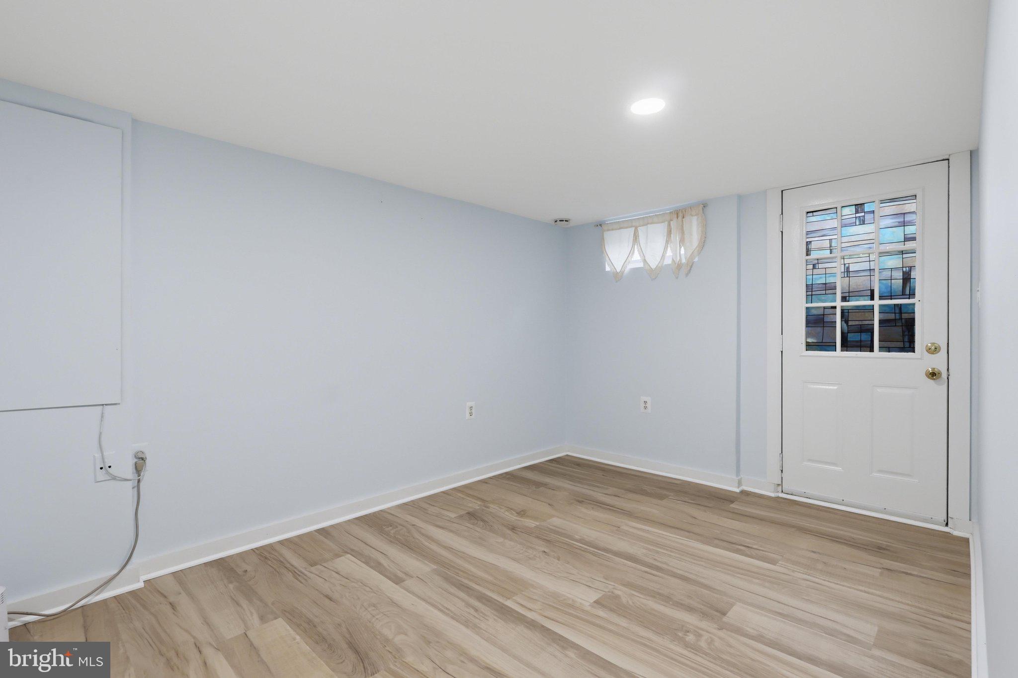 WHEATON WOODS - Residential