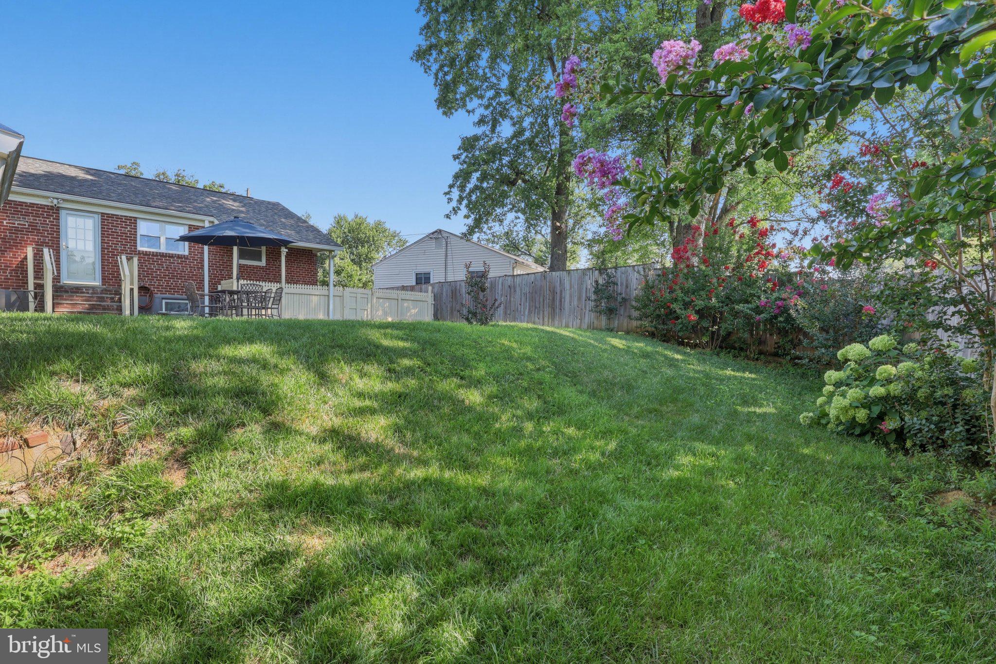 WHEATON WOODS - Residential