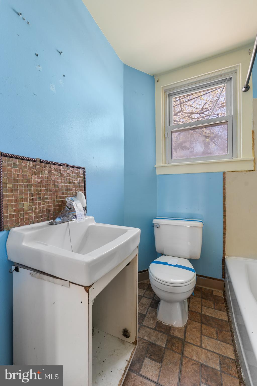 CLIFTON HEIGHTS - Residential
