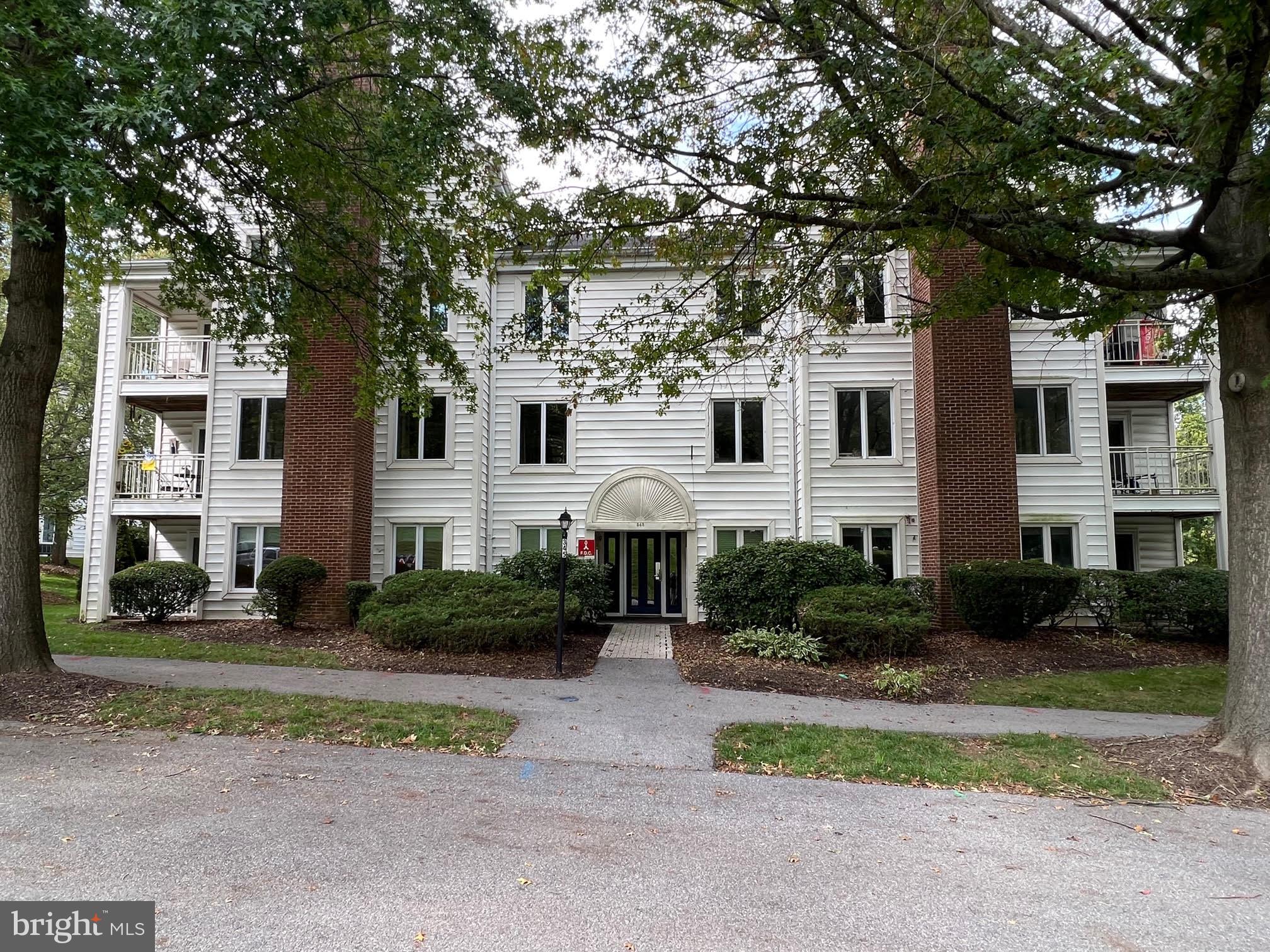 *Welcome to this rarely available Immaculate main level updated 2BR 2Bath condo in Parr's Ridge*Minimum 680 CREDIT SCORE REQUIRED*Conveniently located near McDaniel College & all Westminster amenities*One Year Lease Preferred, No Pets, No Smoking*Landlord is paying for the taxes & condo fees*Tenant responsible for additional fees for monthly electric, cable, trash, water/sewer*Available for immediate occupancy*If showing with a buyer agent realtor, please use Showing Time for further showing instructions*All other inquiries, please contact the listing agent*Application fee and additional forms provided online*RentSpree Online Application Link Available*