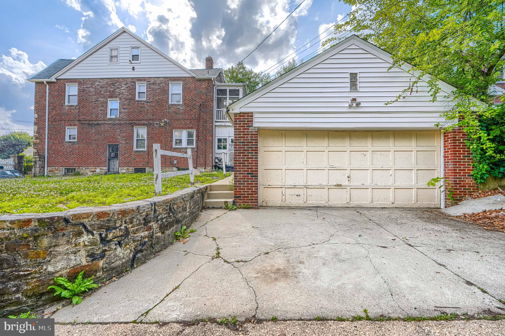 ASHBURTON HISTORIC DISTRICT - Residential