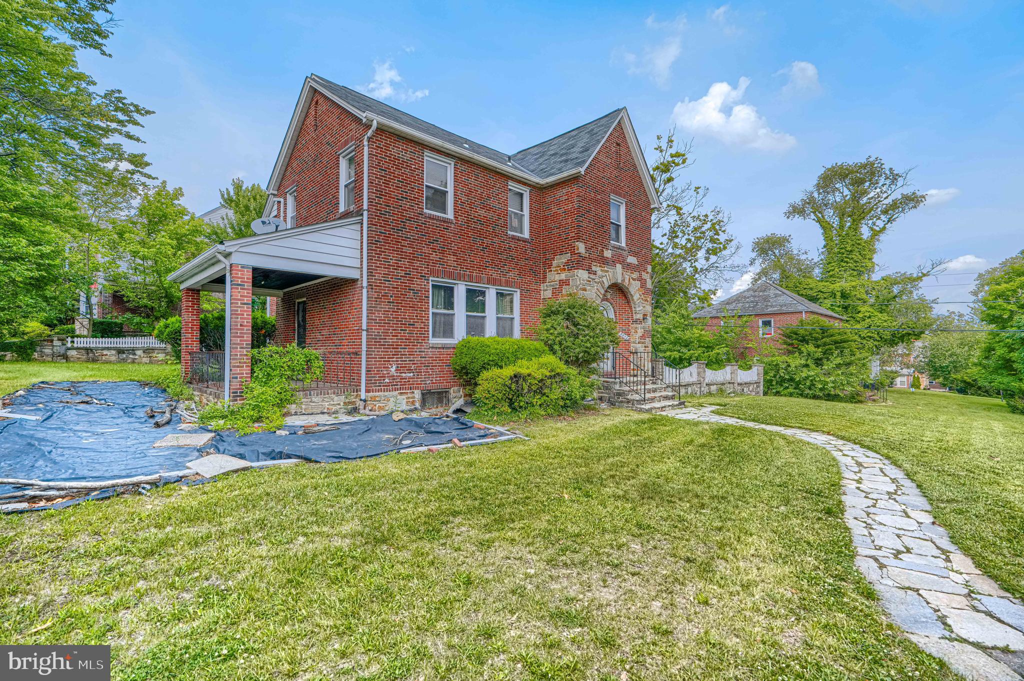 ASHBURTON HISTORIC DISTRICT - Residential