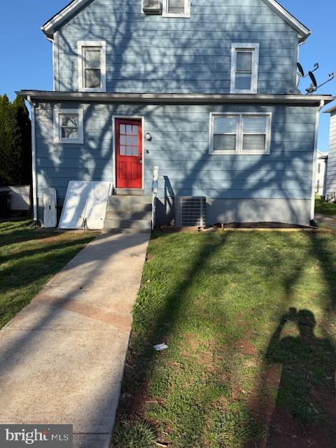 Looking for a convenient location with No Home Owners Assn , plenty of parking ...easy to qualify for rent approval .....pet friendly .... the best part of all .....UTILITY'S  INCLUDED....then this is the place.... Big  back yard ,  less then a mile to Old Town ,VRE , and all the fun things that take place in the Historic Downtown area.....This apartment is in a Tri-Plex building.....You have 2 other apartment's  in the same building......Washer /Dryer located in lower level basement ,which is un-finished...Please call for questions... Thanks!