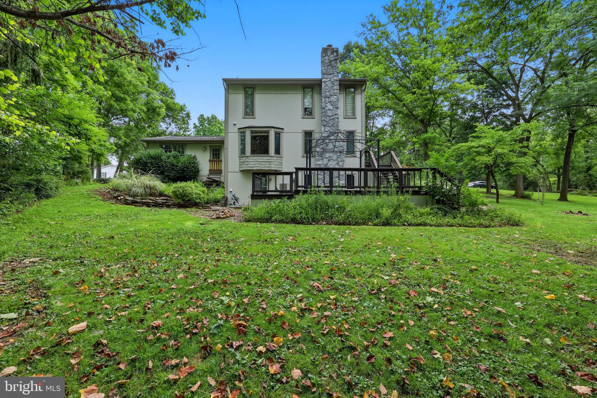 WOODBRIER MANOR - Residential
