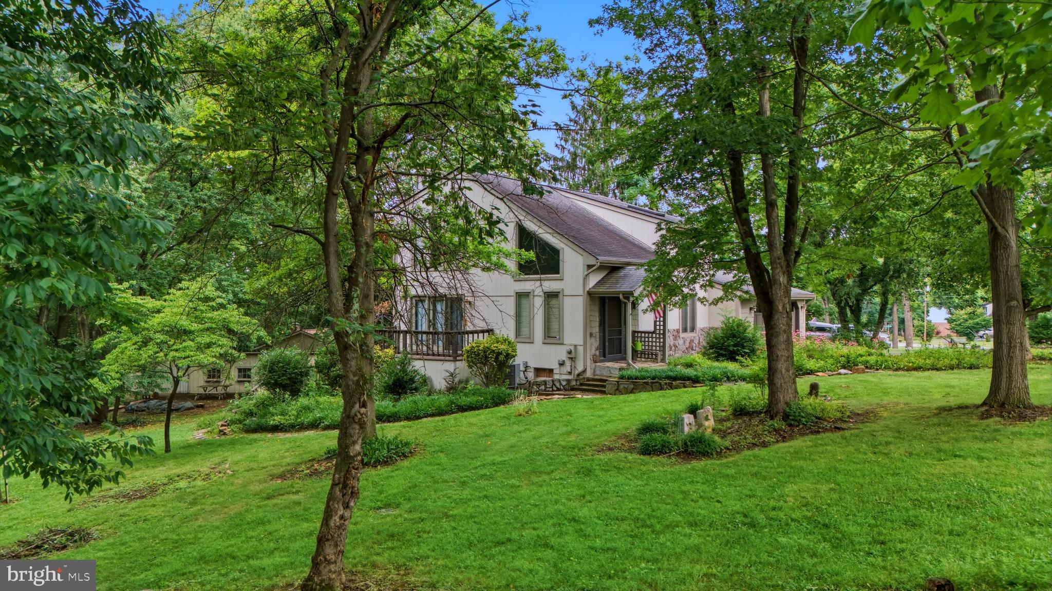 WOODBRIER MANOR - Residential