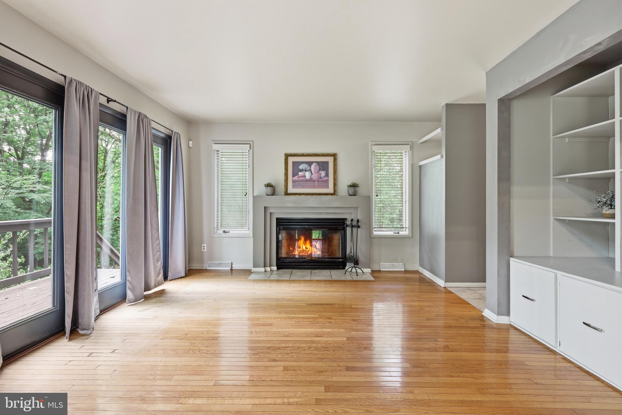 WOODBRIER MANOR - Residential