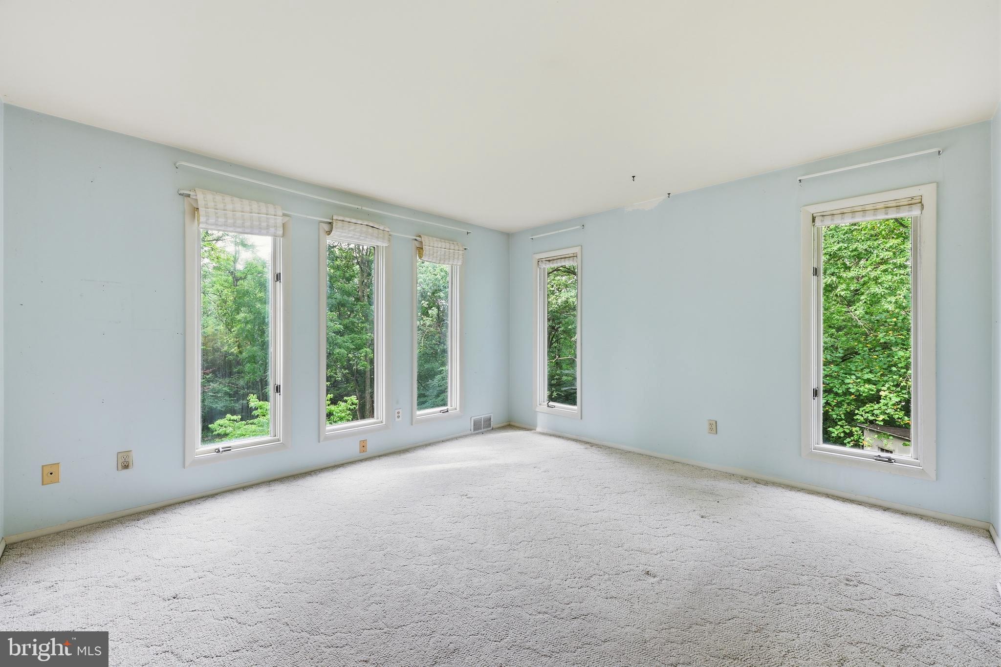 WOODBRIER MANOR - Residential