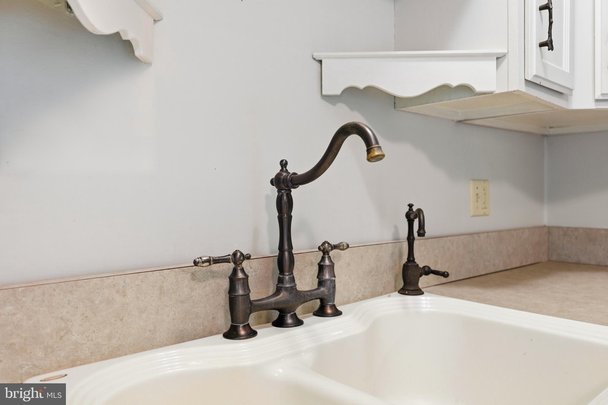 WOODBRIER MANOR - Residential