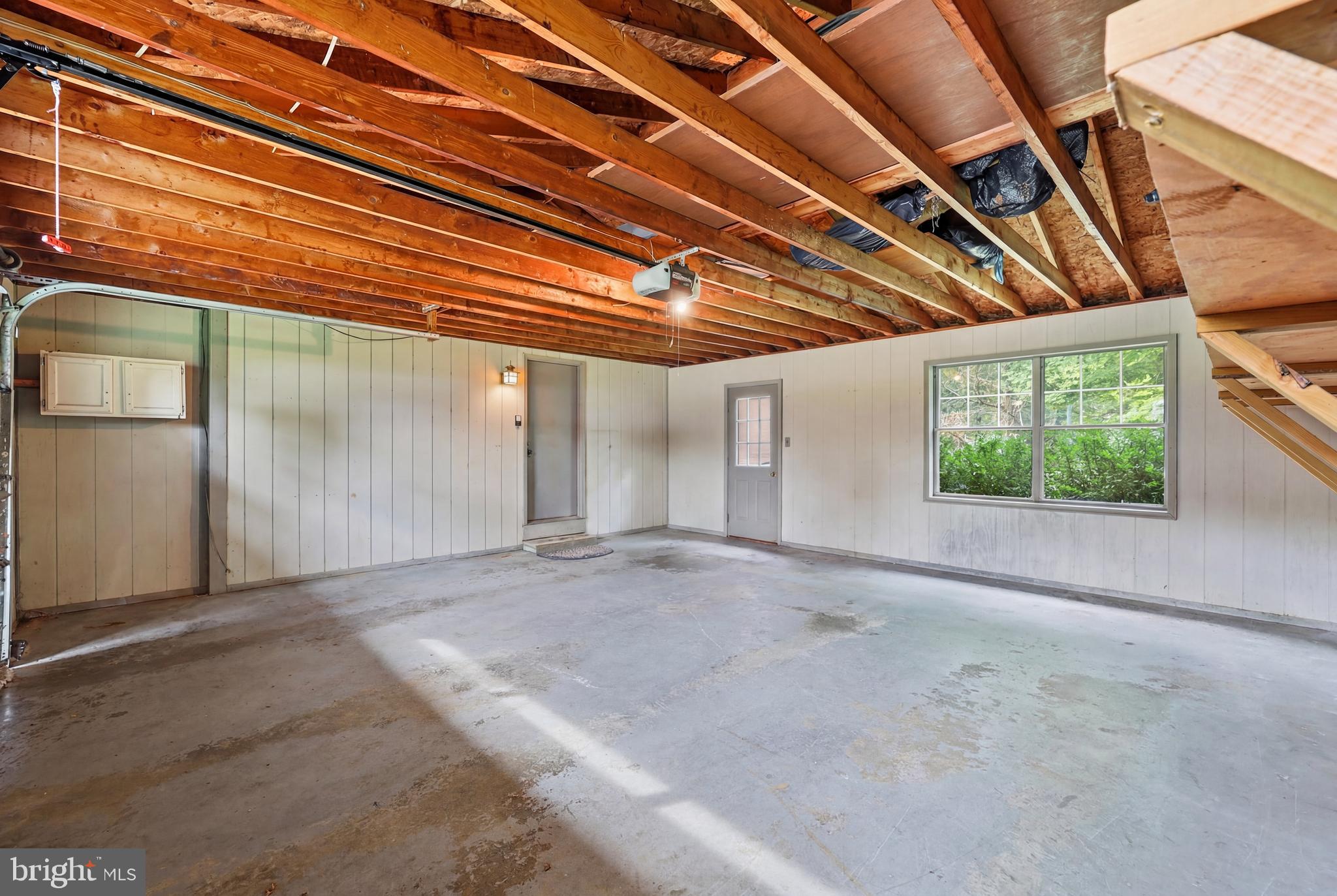 WOODBRIER MANOR - Residential
