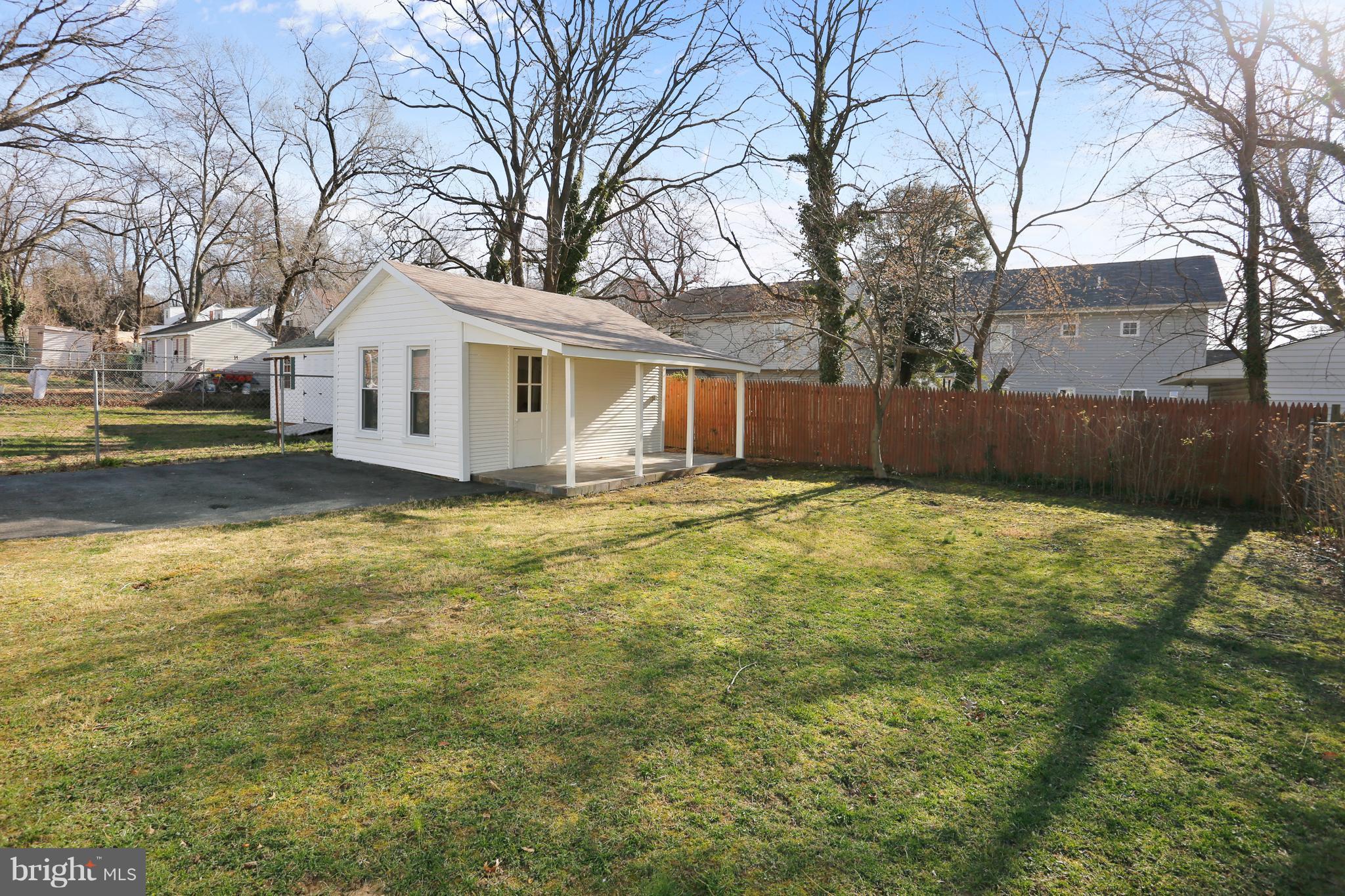 TUXEDO- PRYORS ADDN - Residential
