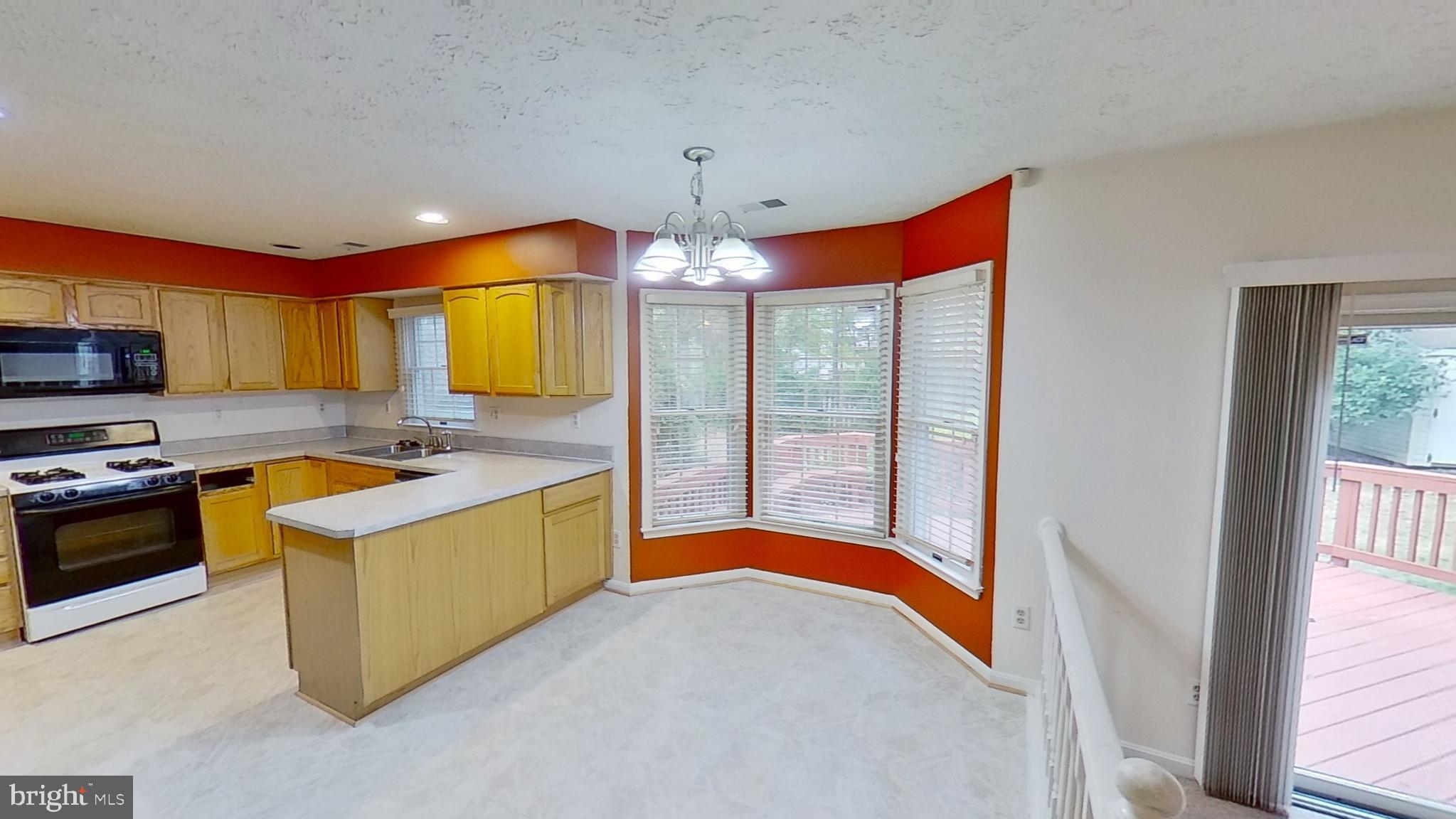 ST CHARLES SUB - DORCHESTER - Residential Lease