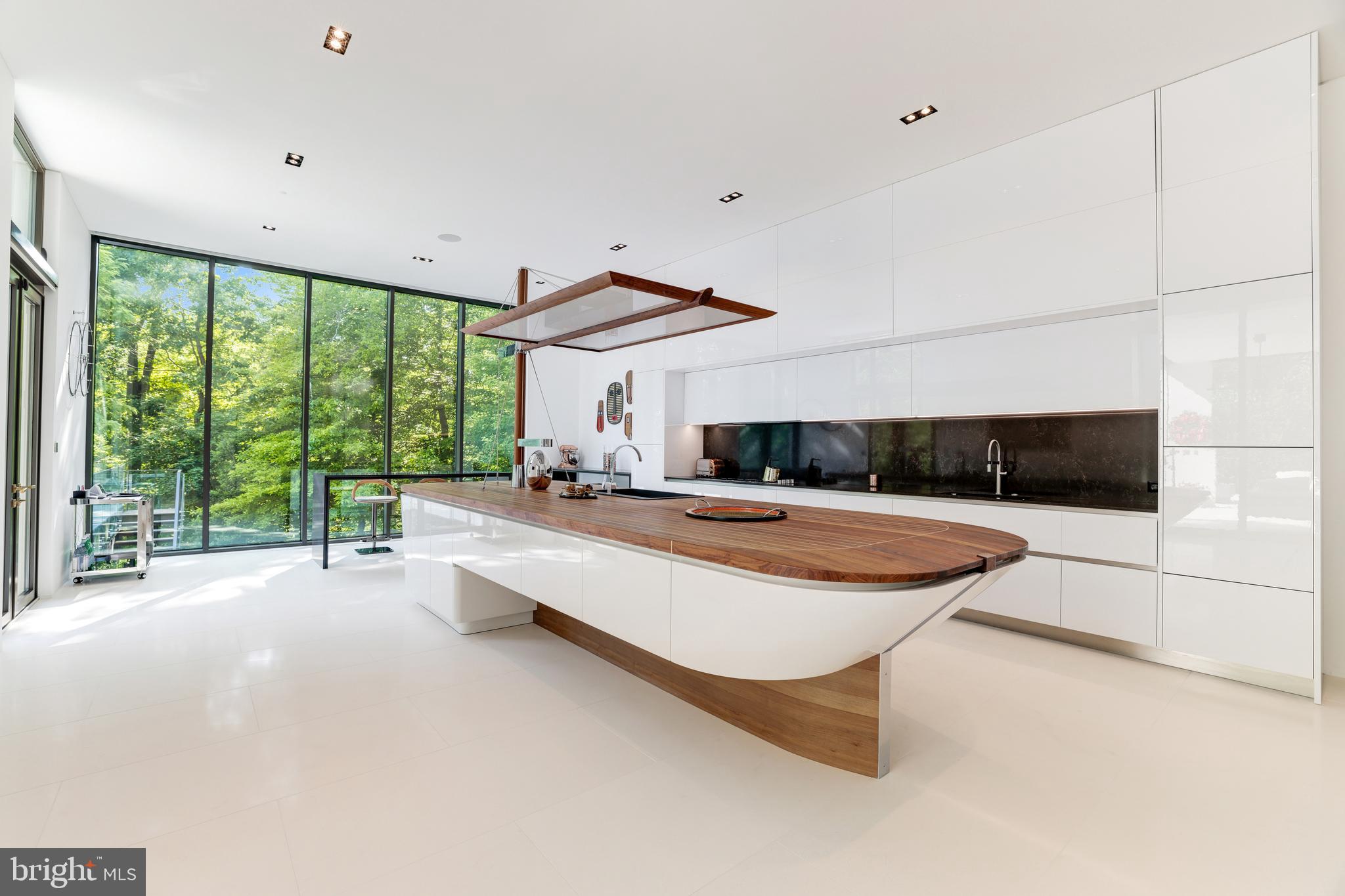 ARLINGWOOD - Residential