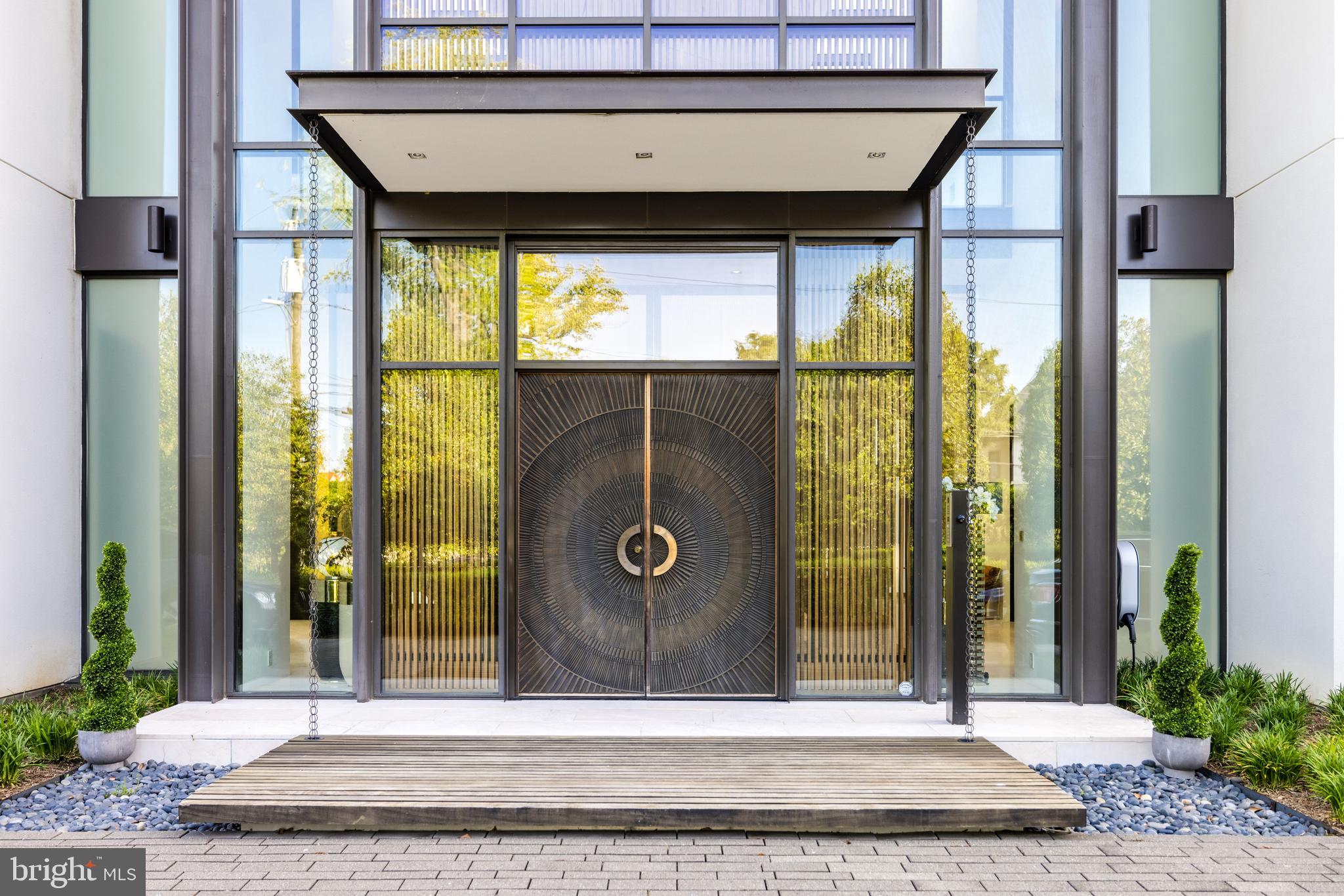 ARLINGWOOD - Residential