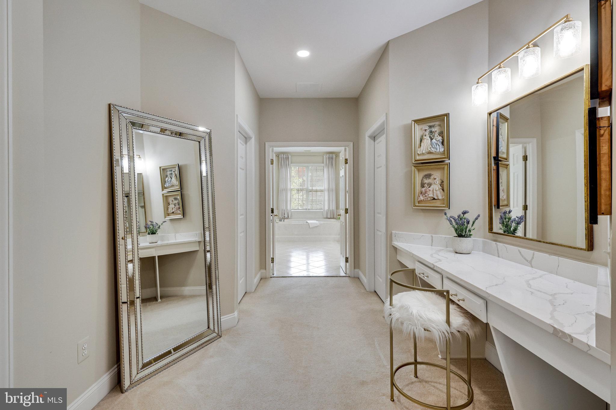 HUNTER MILL ESTATES - Residential