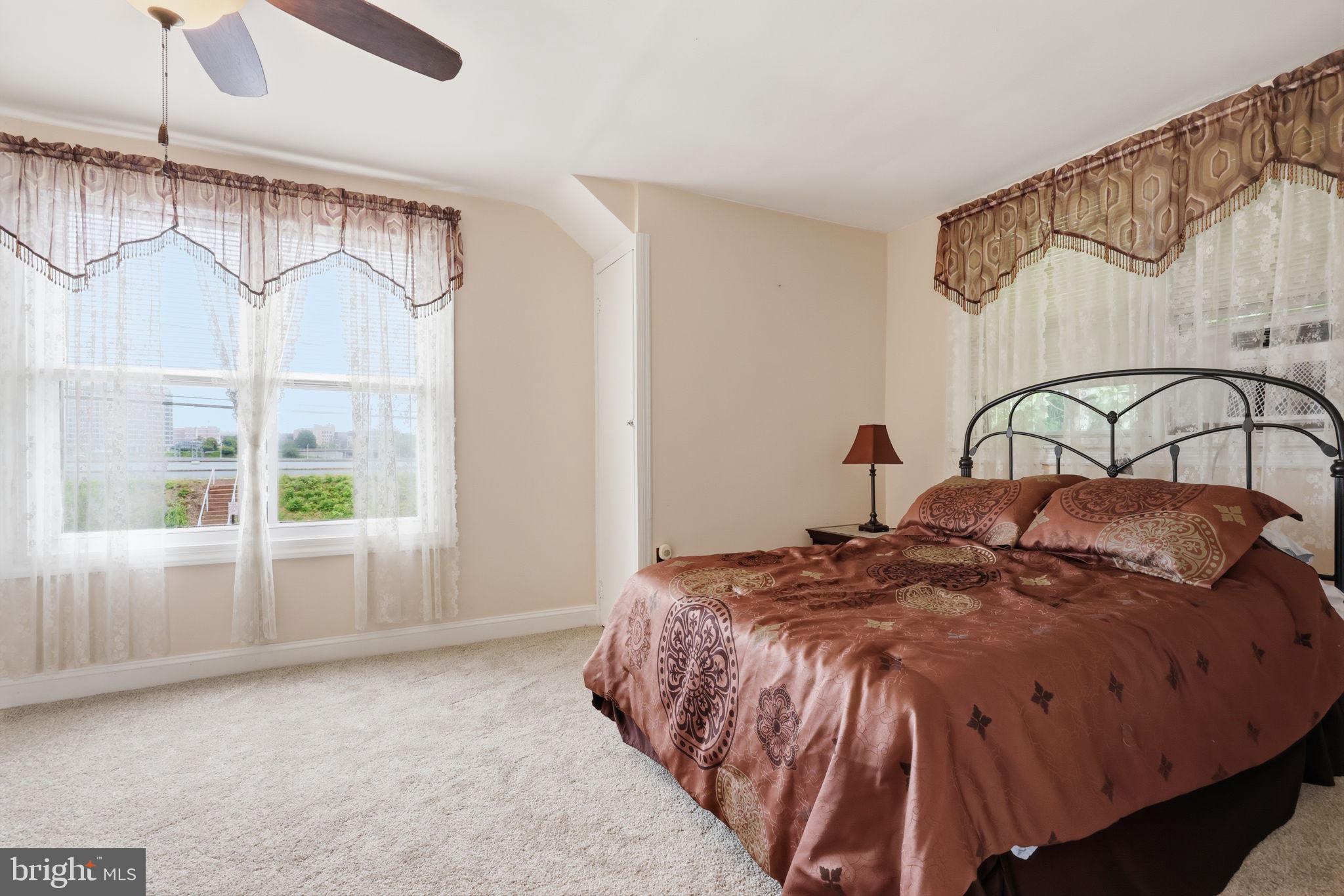 CAPITOL VIEW - Residential