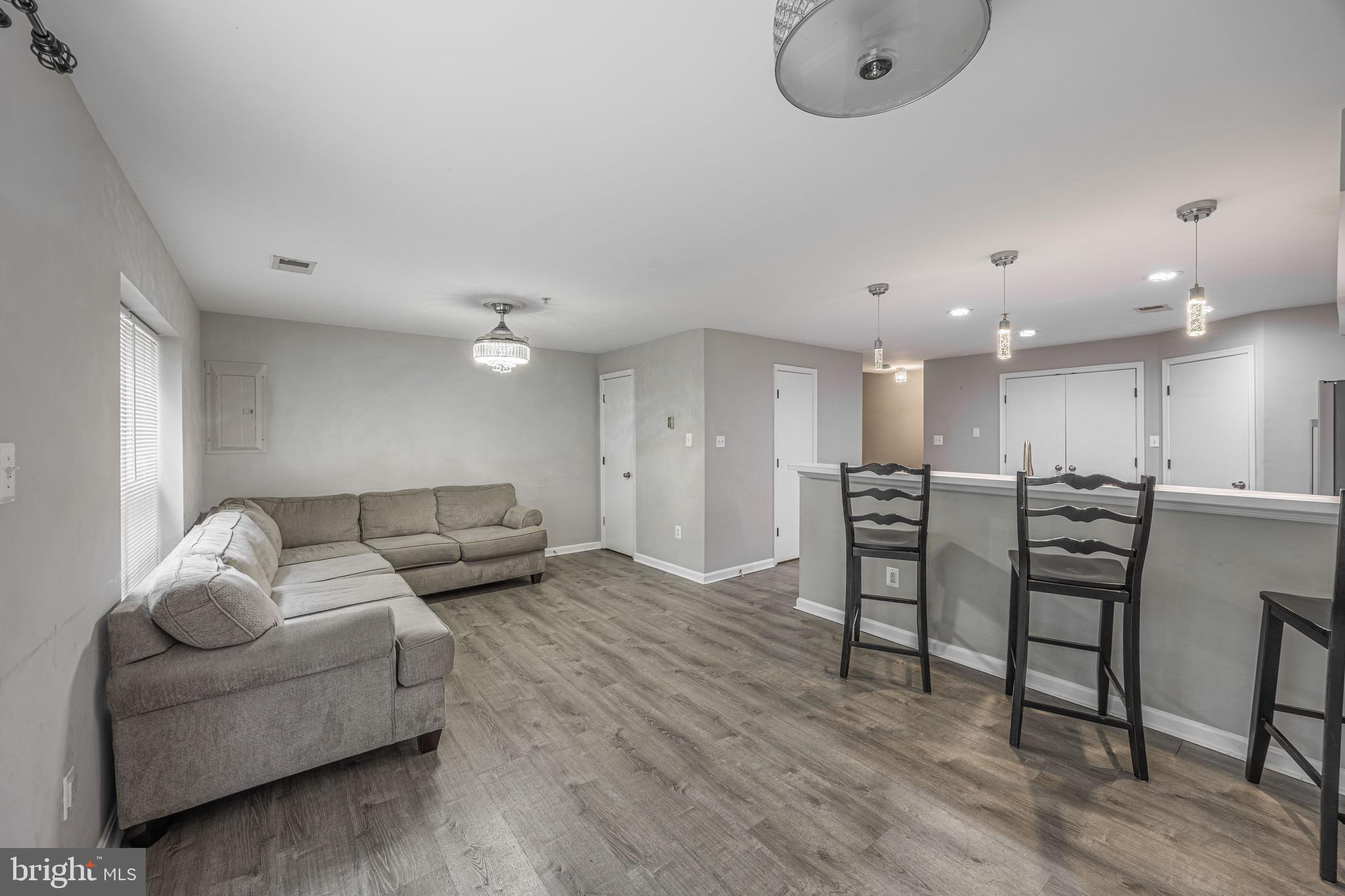 DAMASCUS PARK - Residential
