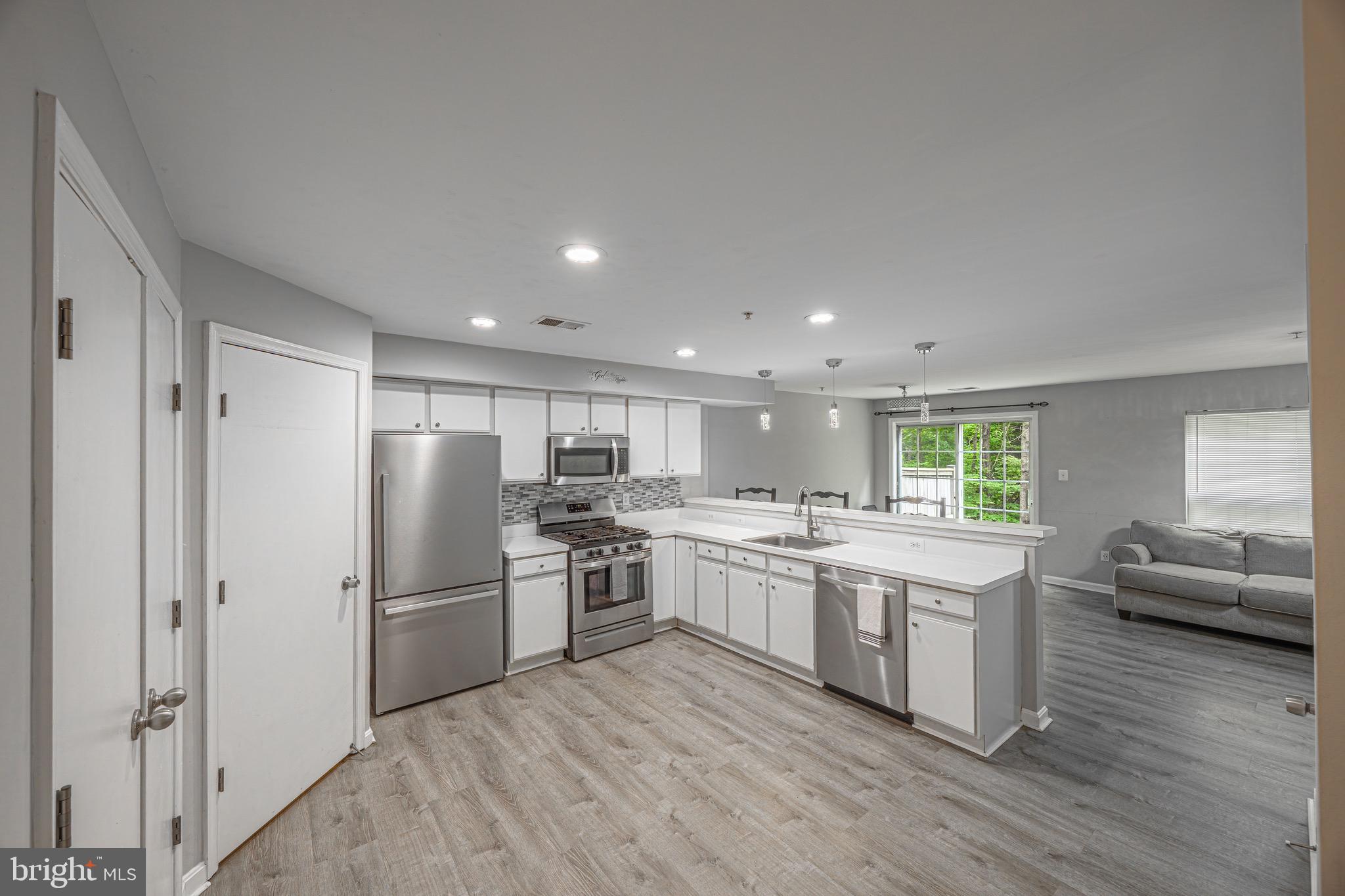 DAMASCUS PARK - Residential