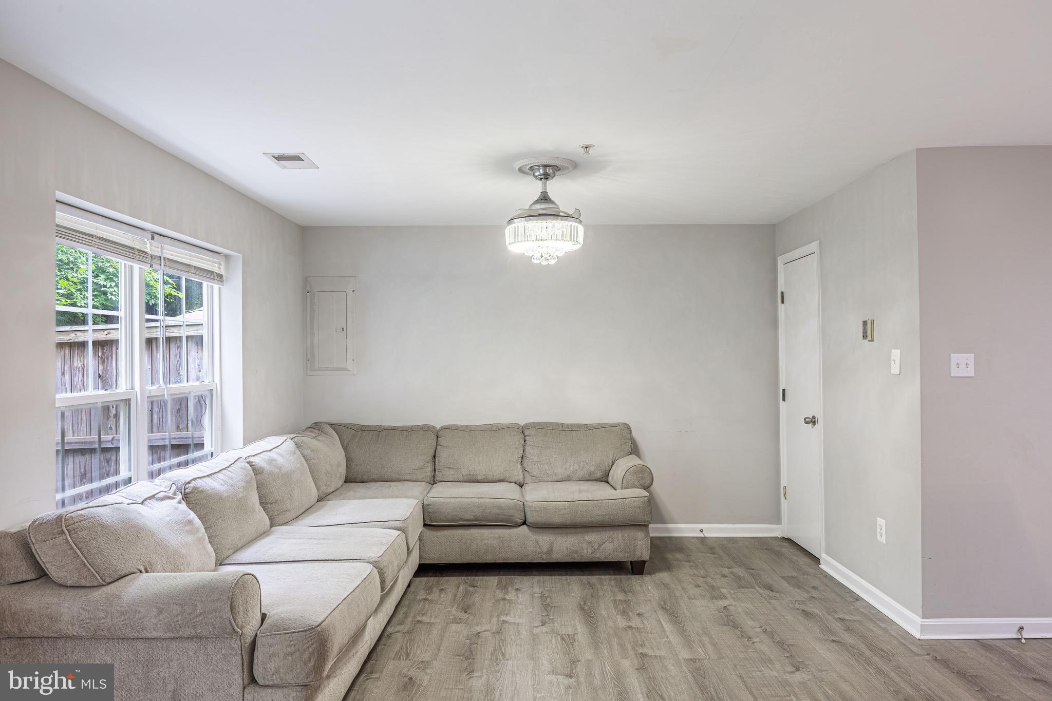 DAMASCUS PARK - Residential