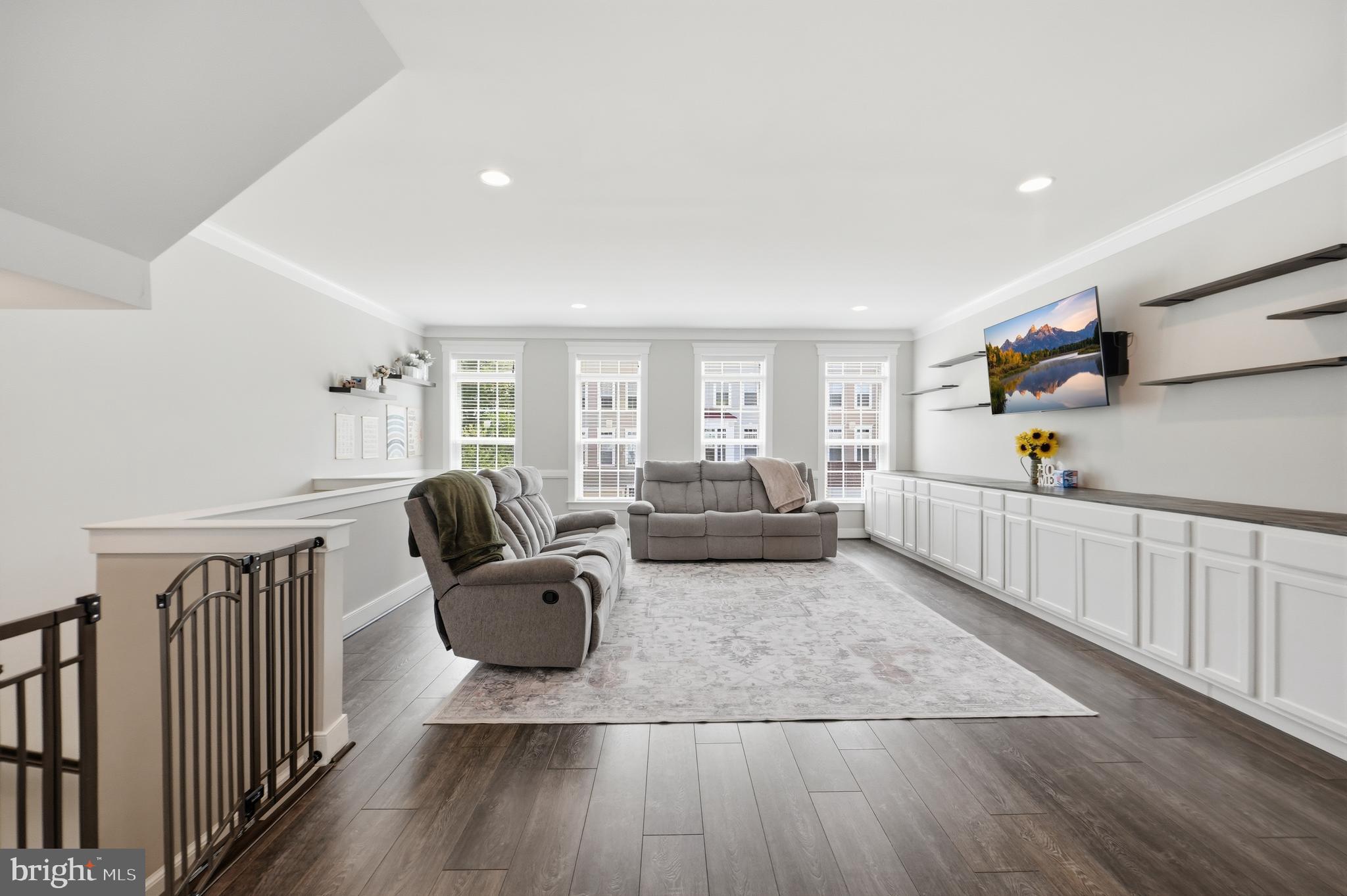 MAYFAIR - Residential