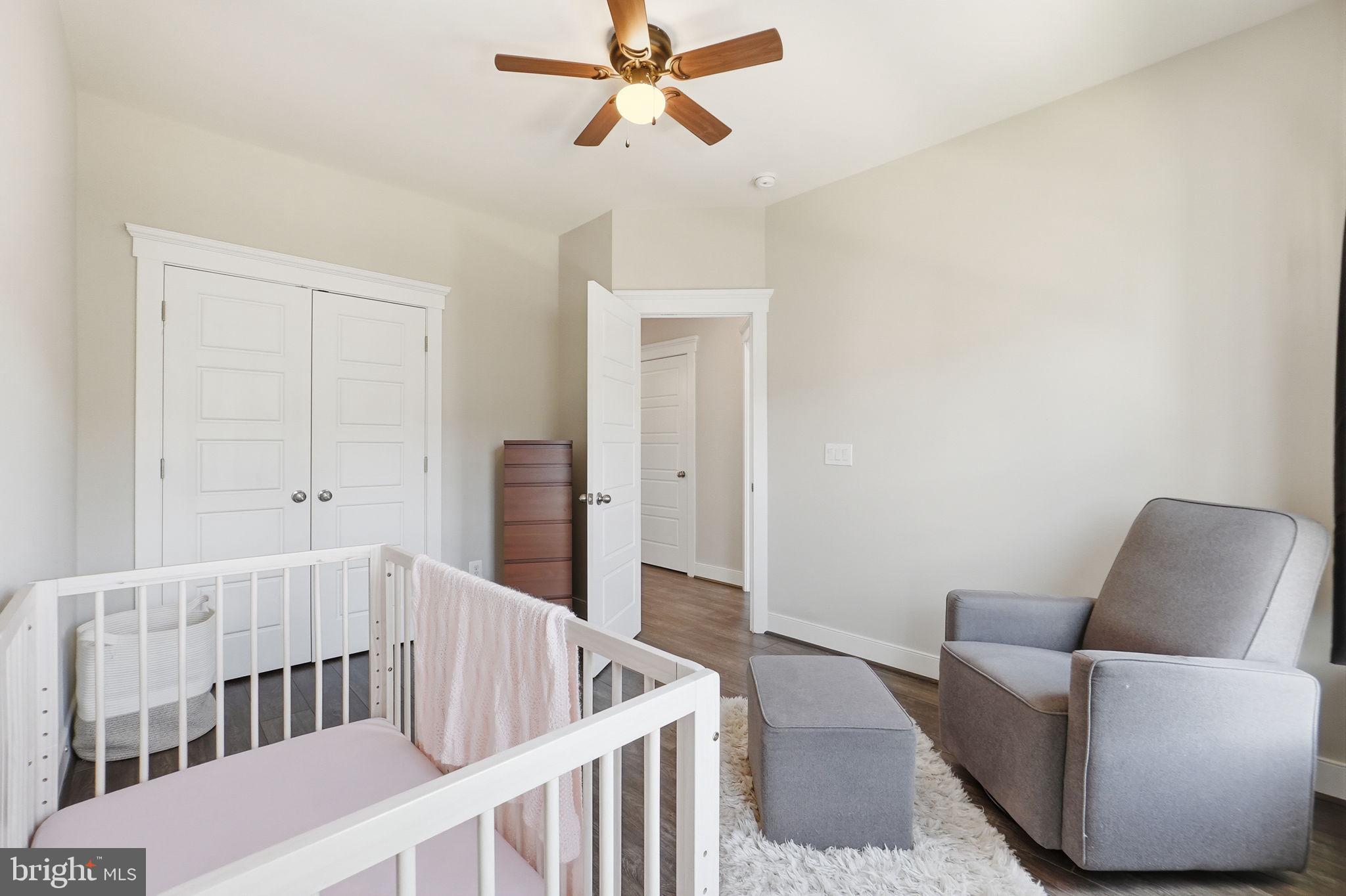 MAYFAIR - Residential