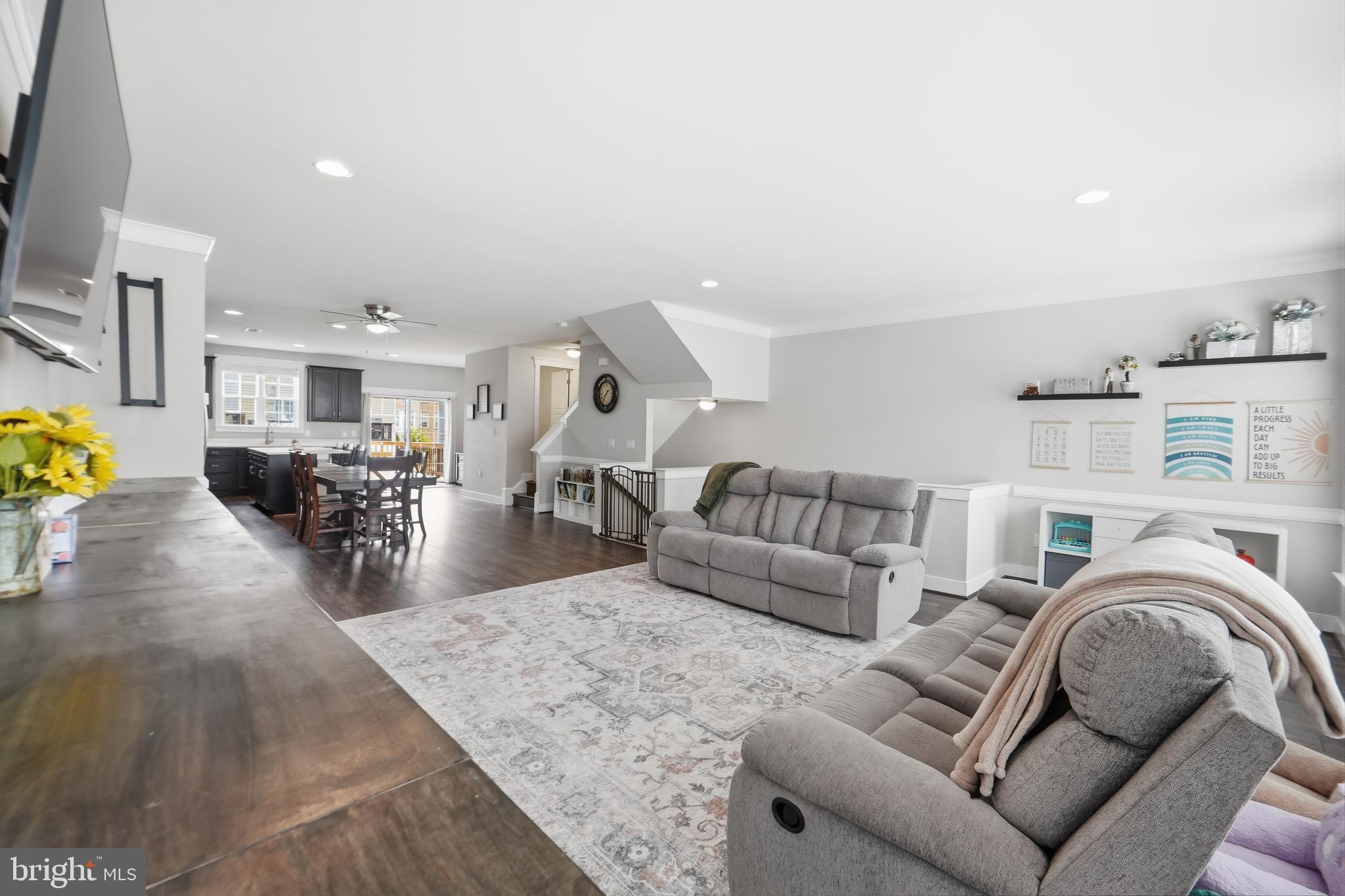 MAYFAIR - Residential