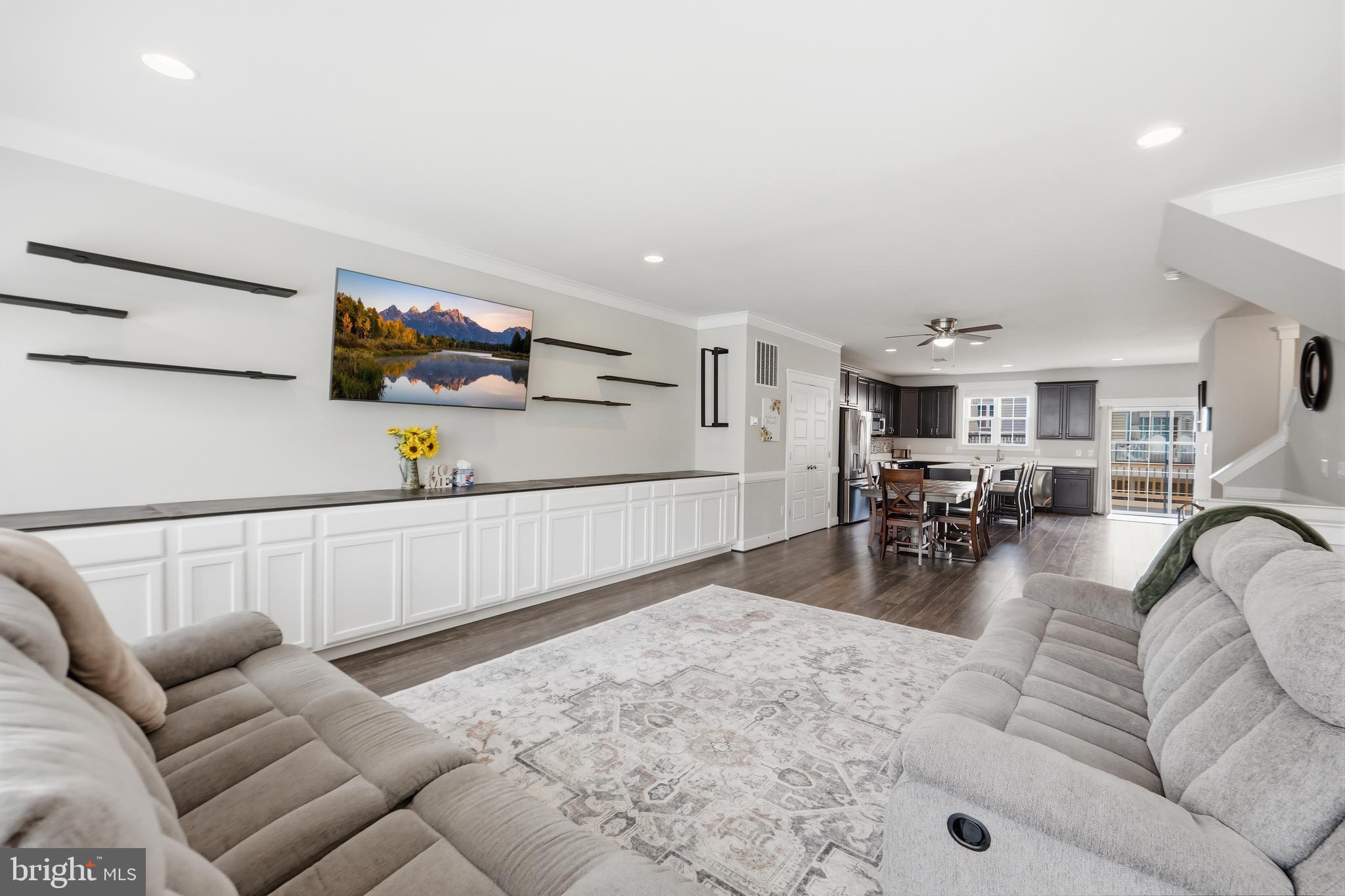 MAYFAIR - Residential