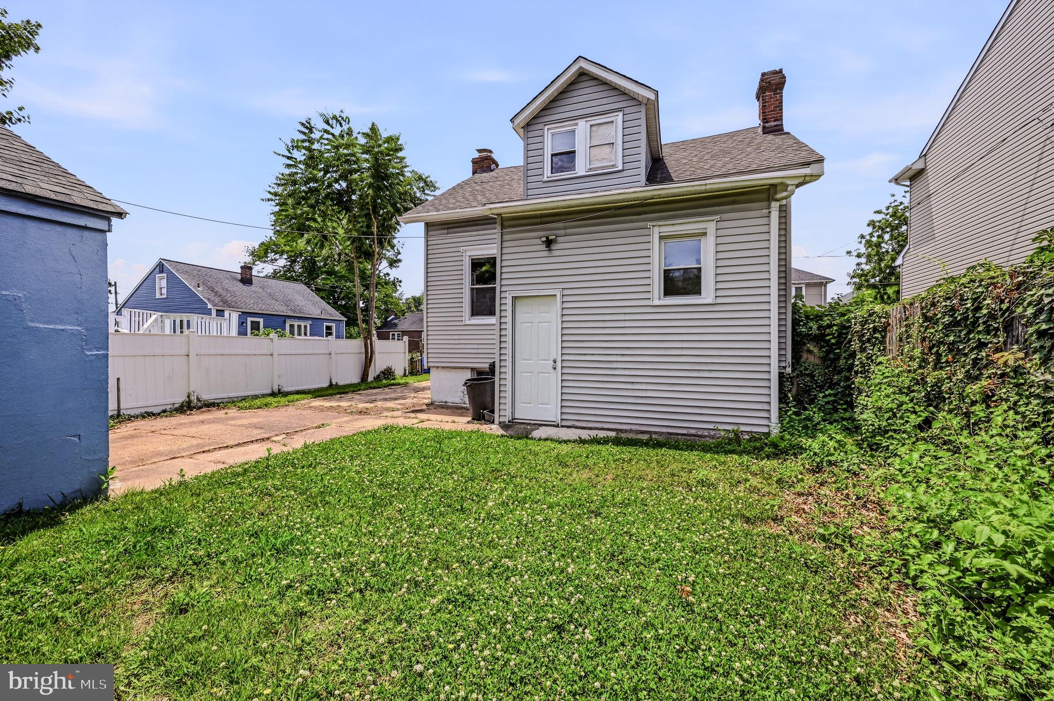 HOLLOWAY TERRACE - Residential