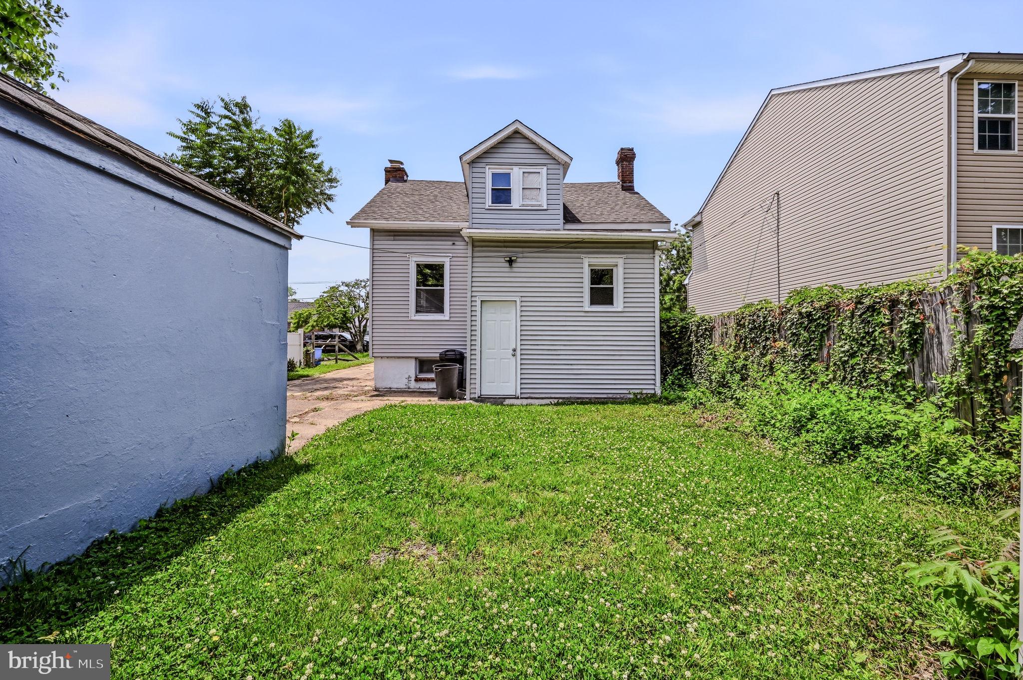 HOLLOWAY TERRACE - Residential