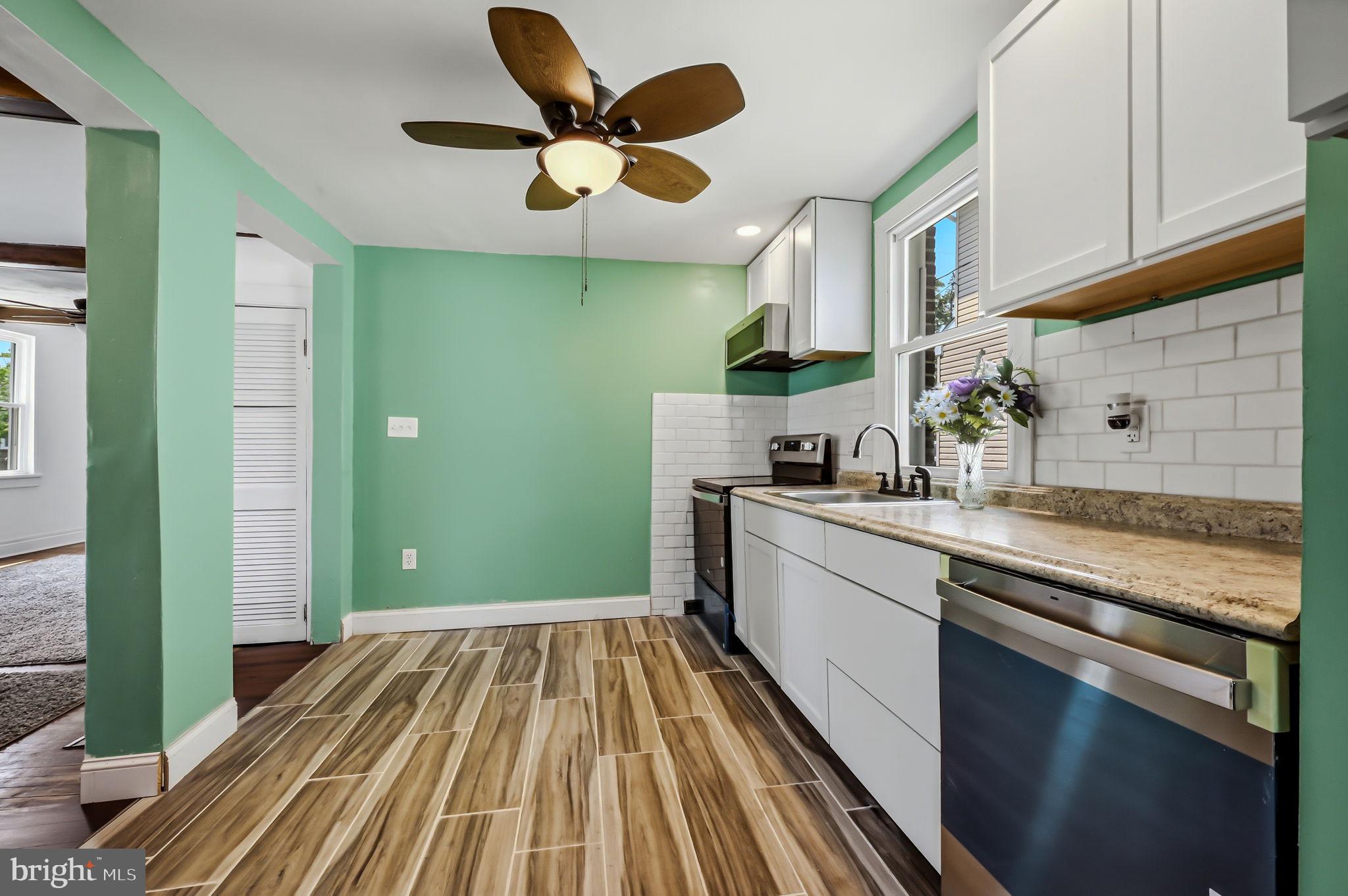 HOLLOWAY TERRACE - Residential