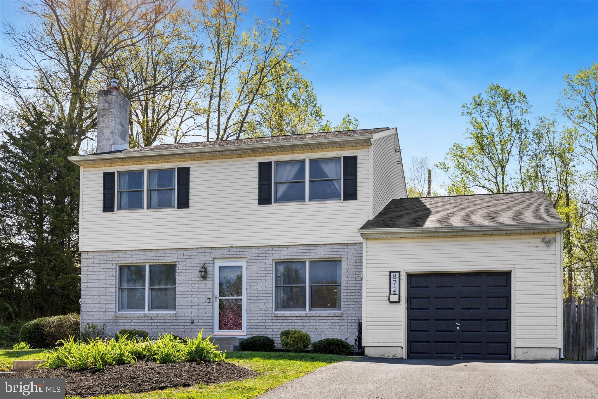 STRAWBERRY RIDGE - Residential