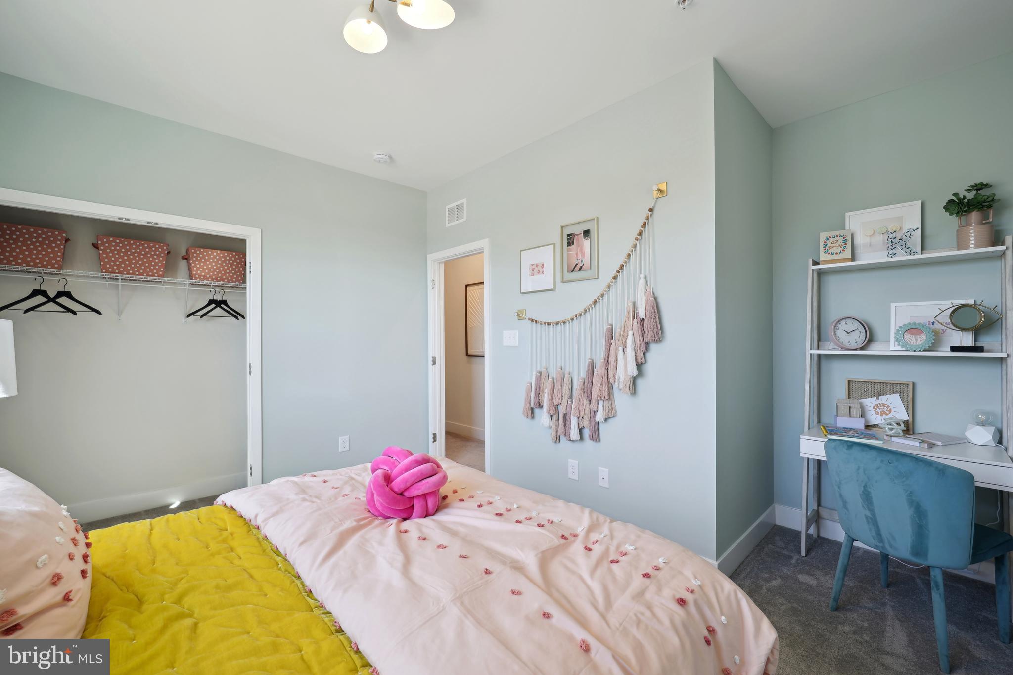 ST CHARLES - Residential