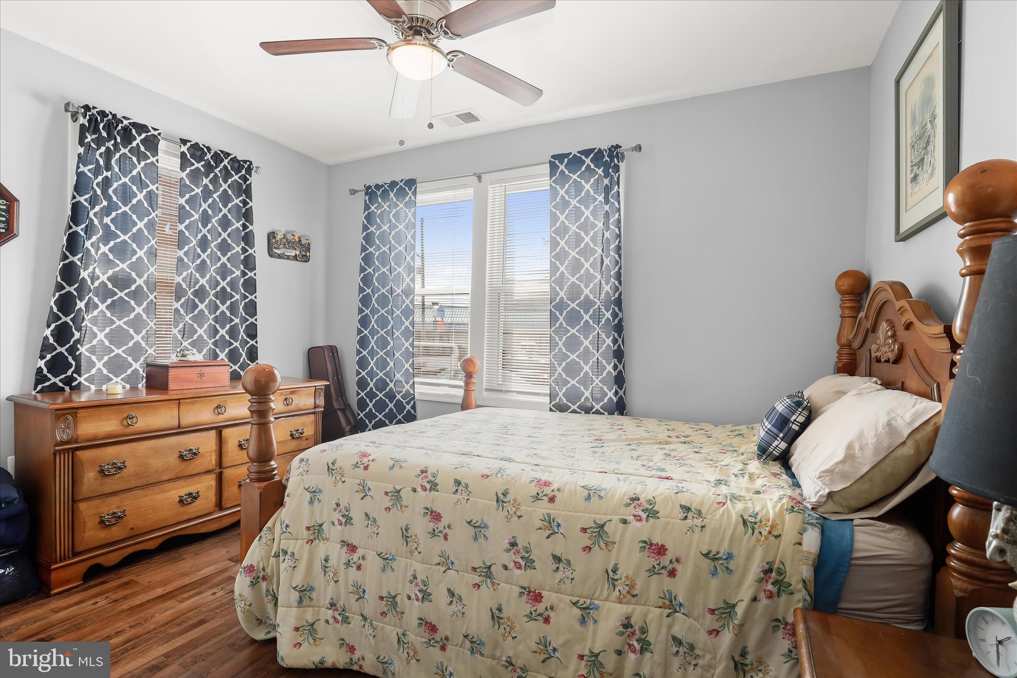 NORTH POINT TERRACE - Residential