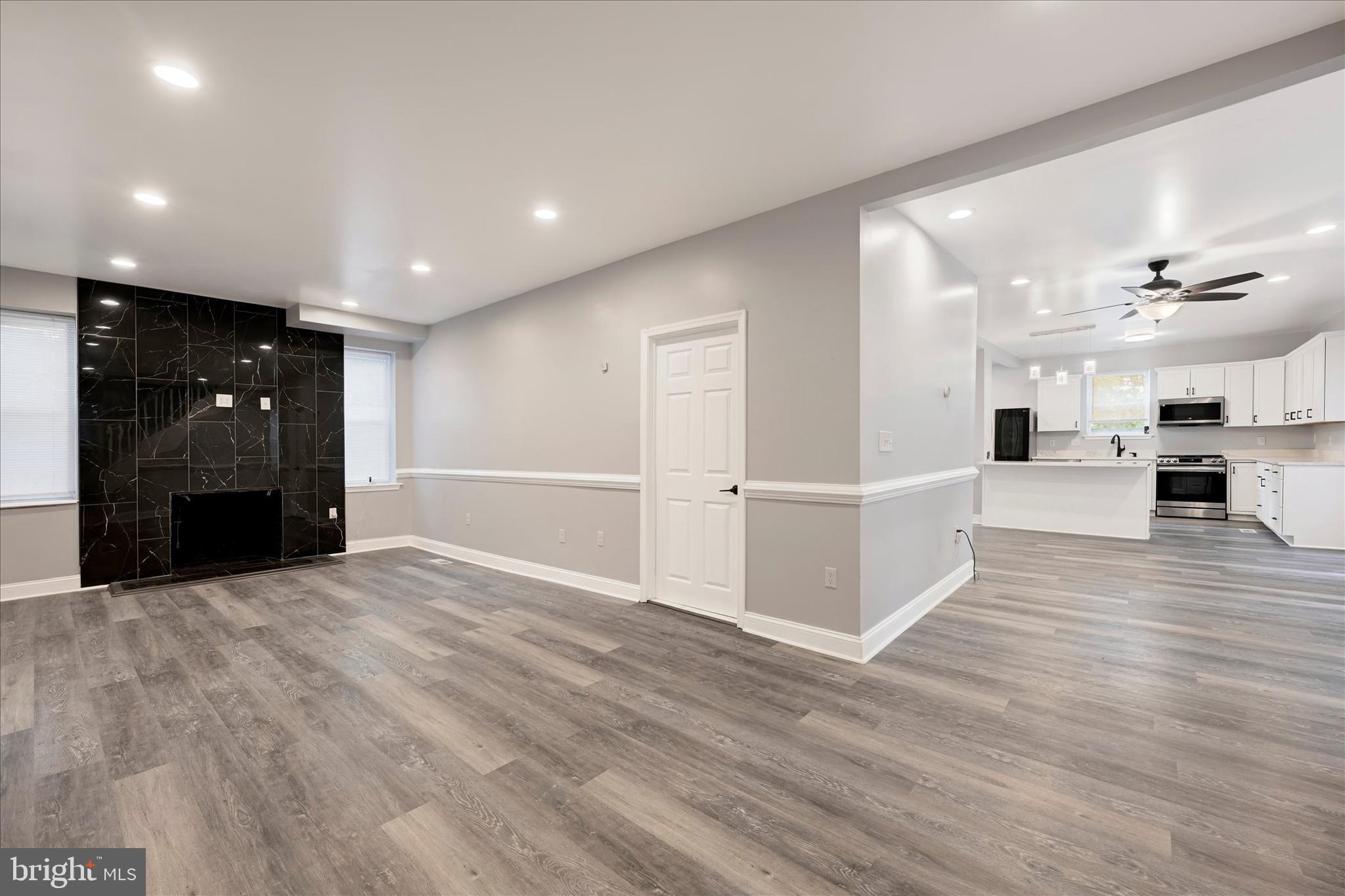 WINDSOR HILLS - Residential