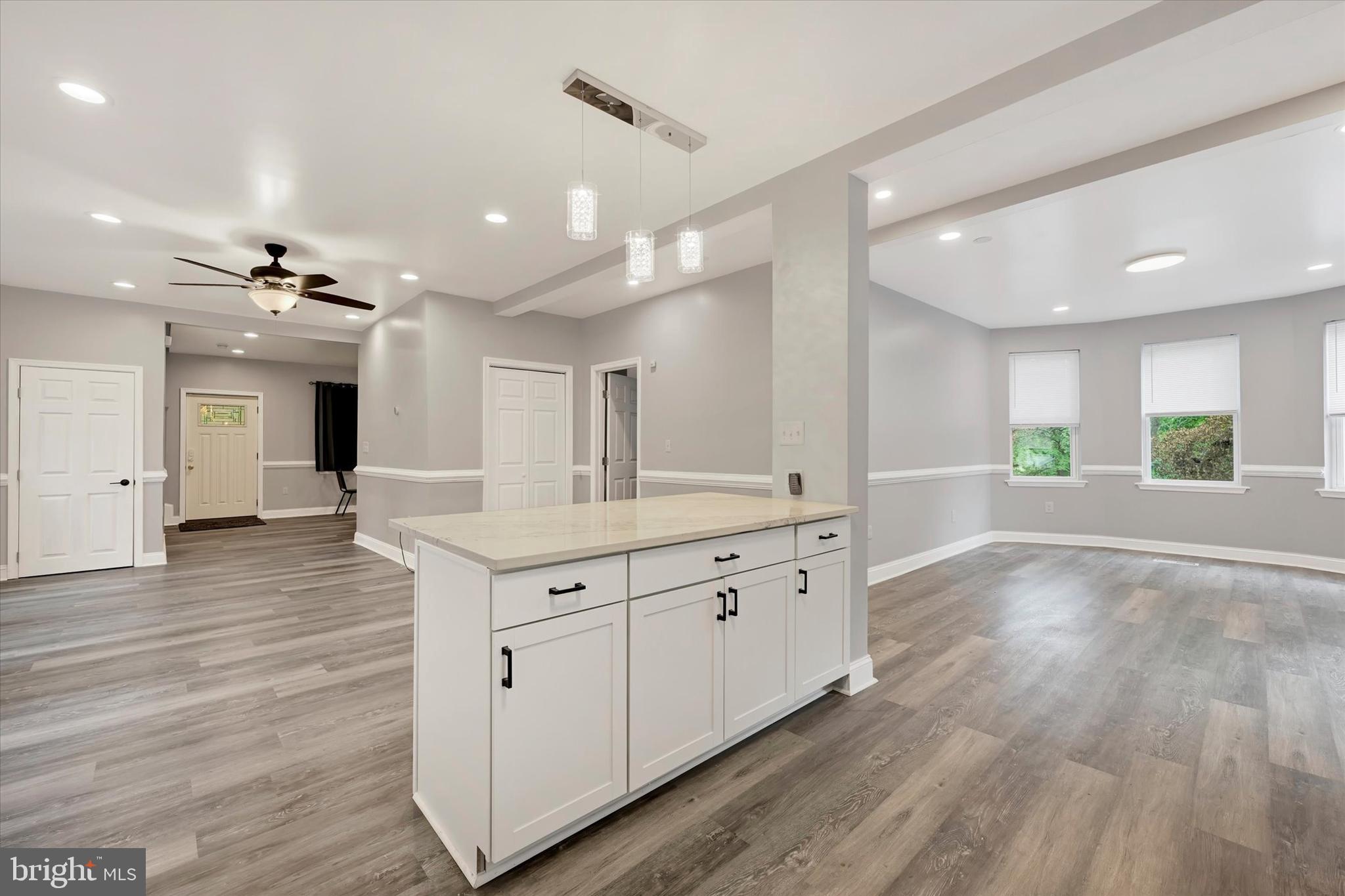 WINDSOR HILLS - Residential
