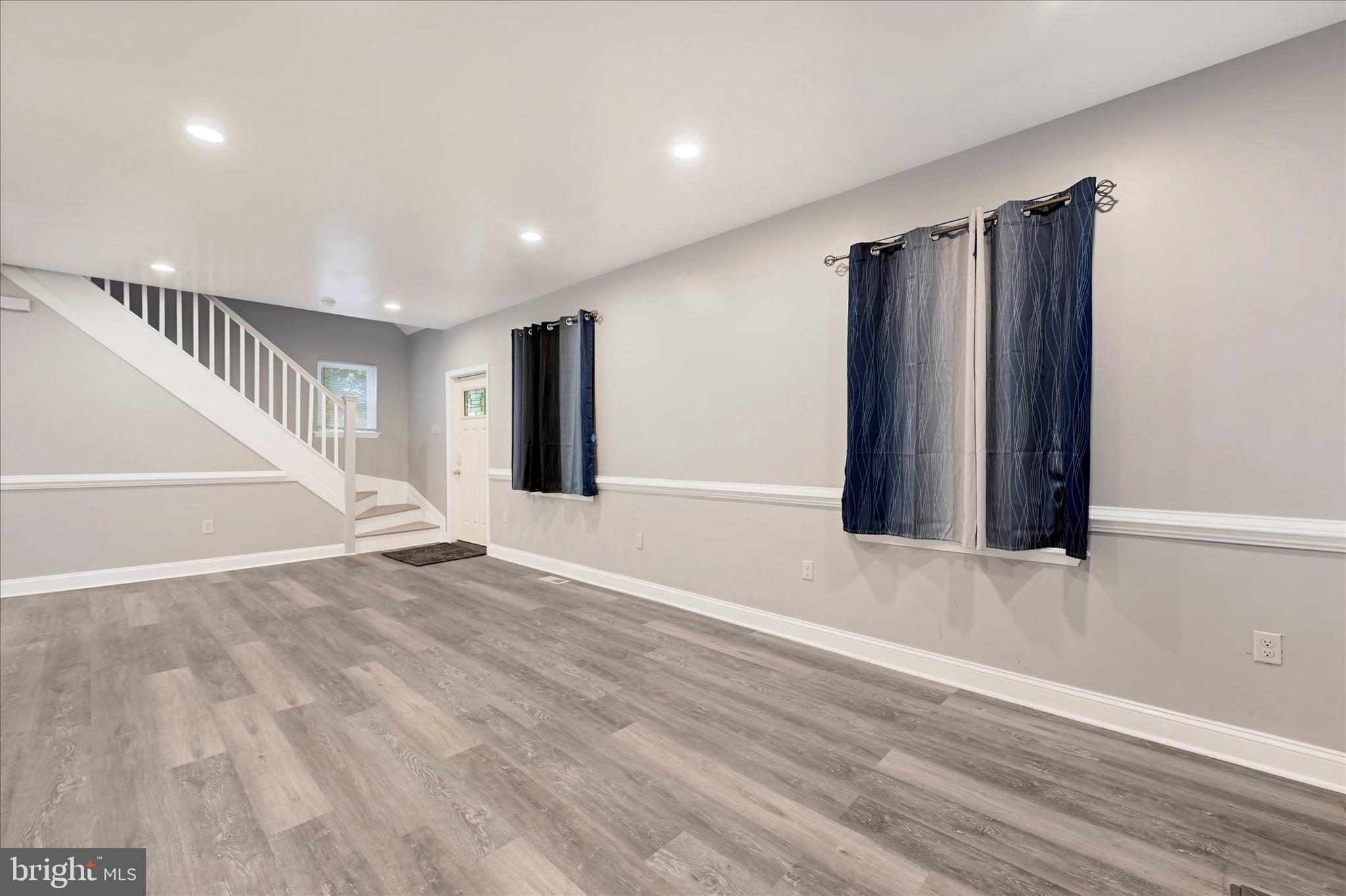 WINDSOR HILLS - Residential
