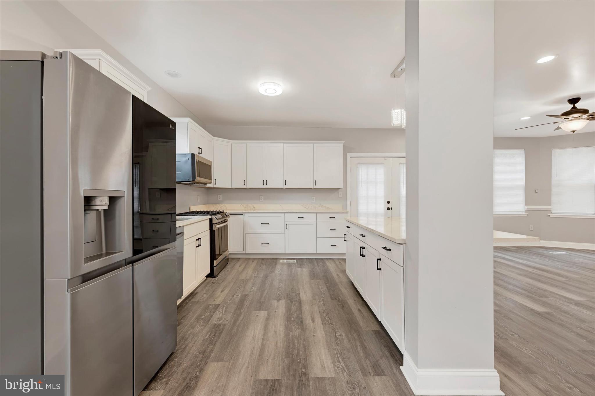 WINDSOR HILLS - Residential