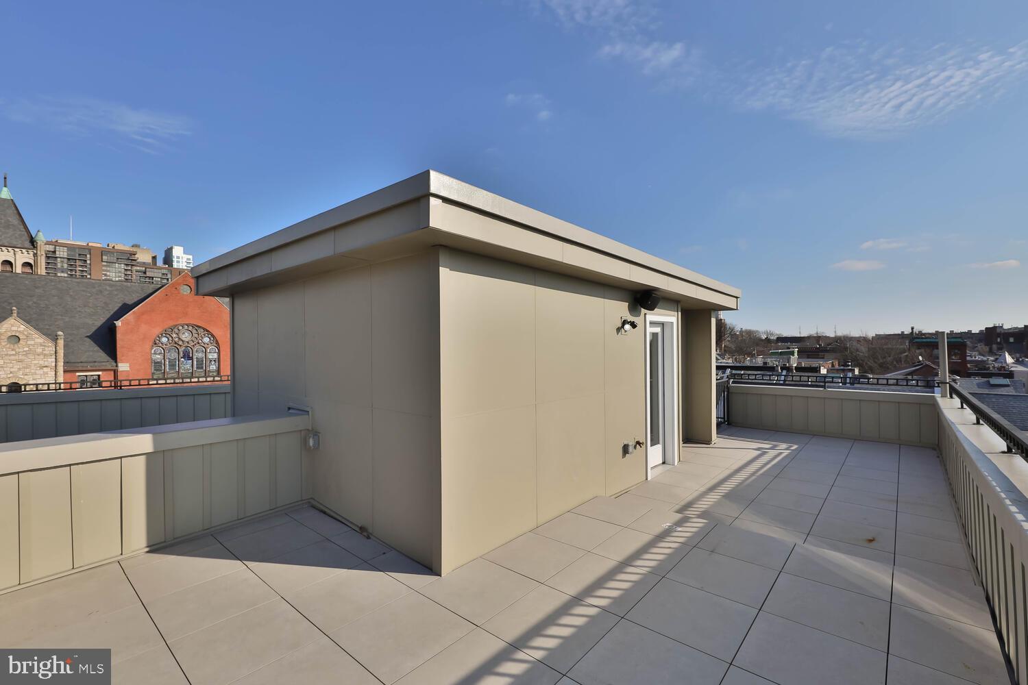 SOCIETY HILL - Residential