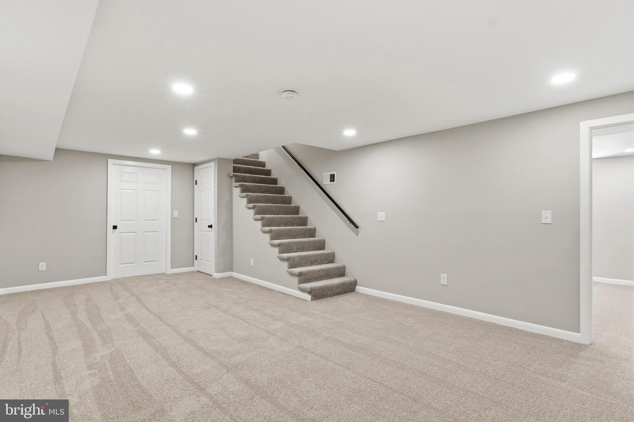 GARWYN OAKS - Residential
