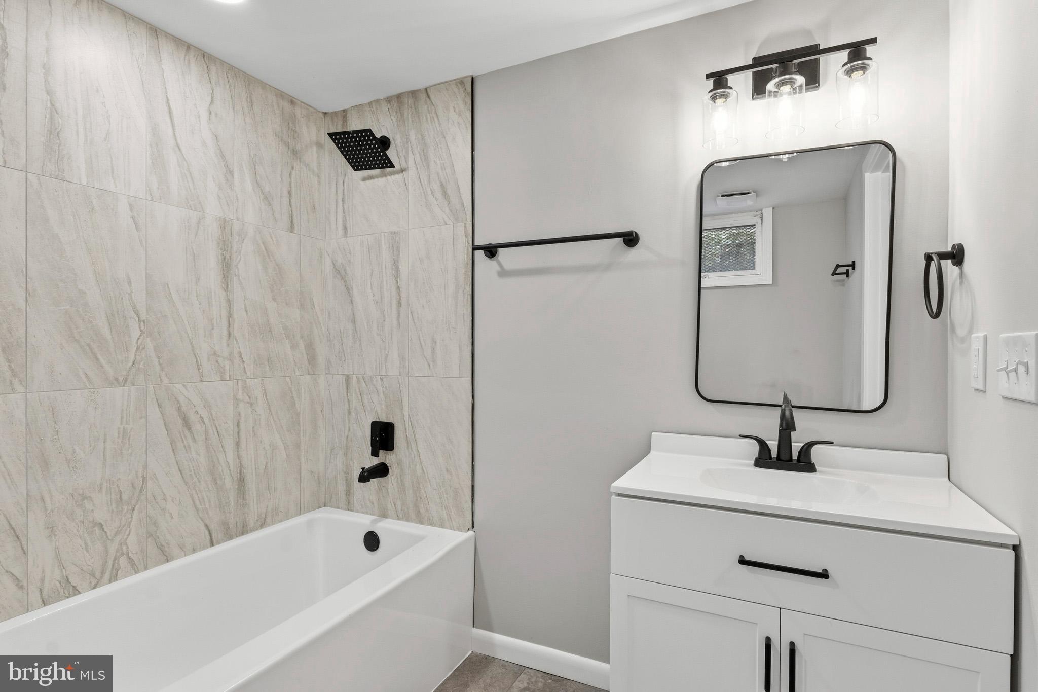 GARWYN OAKS - Residential