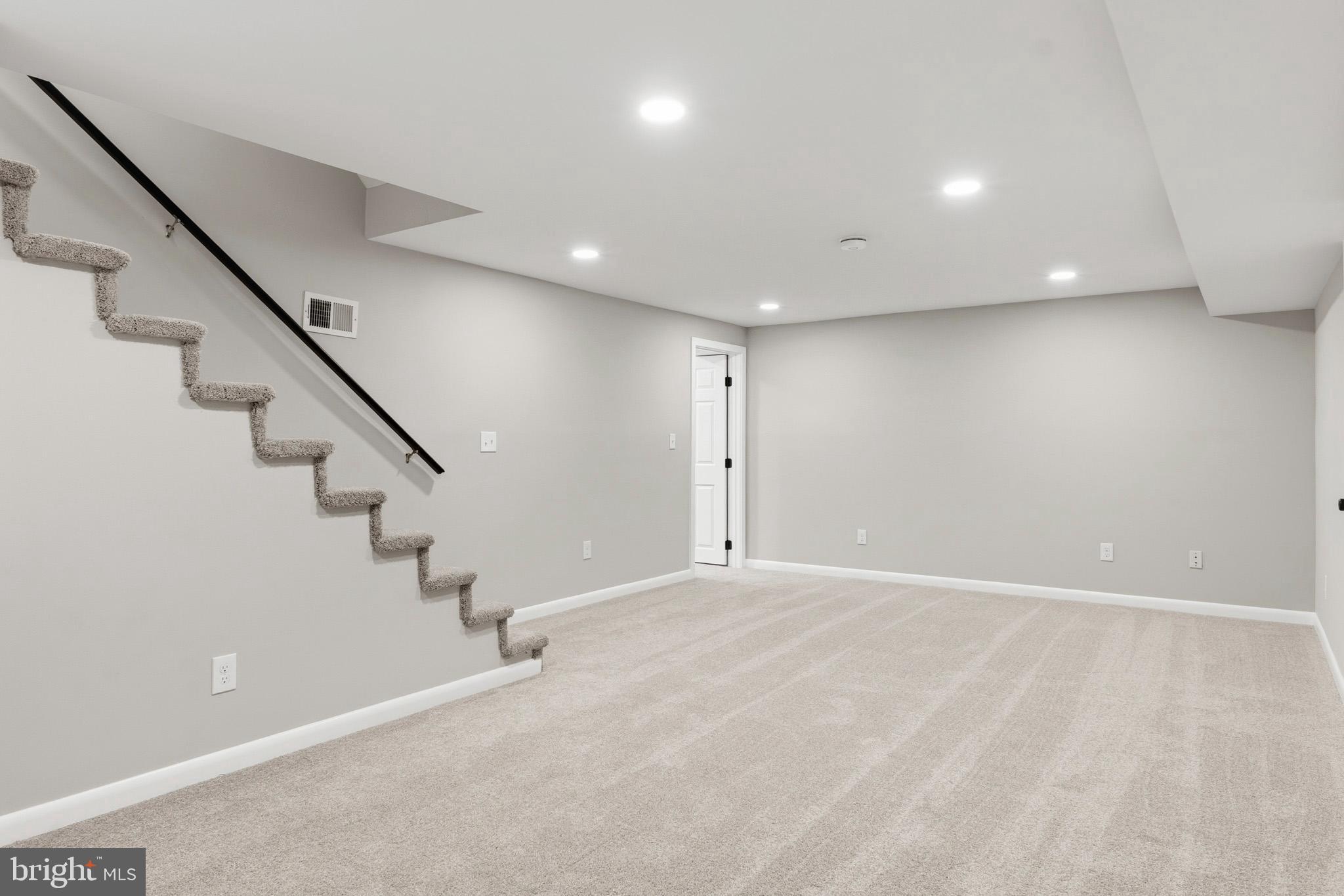 GARWYN OAKS - Residential