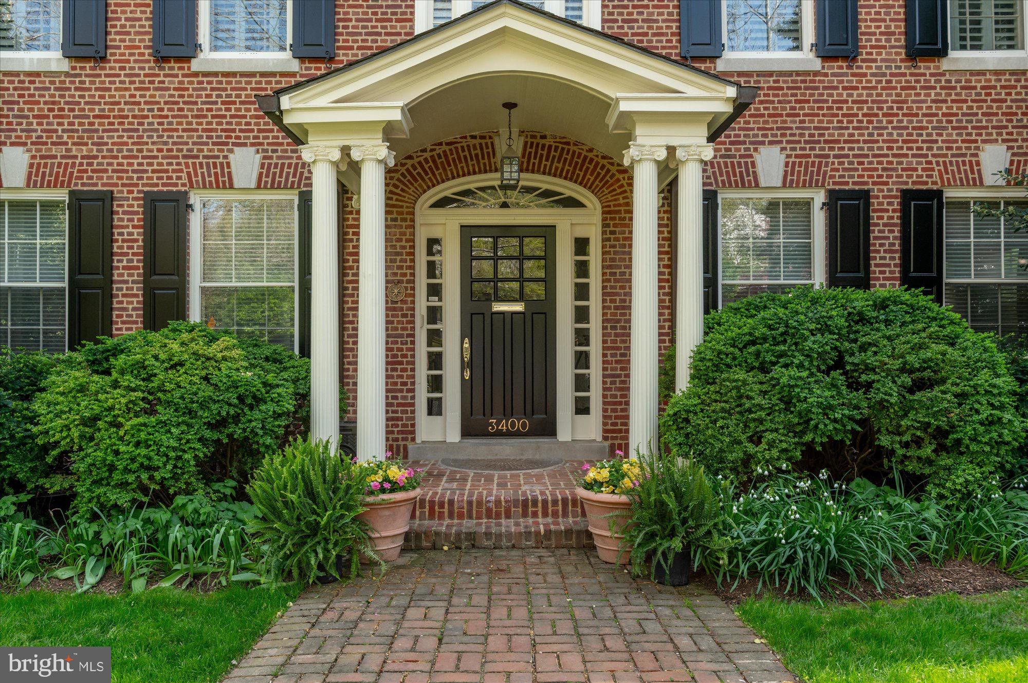 CLEVELAND PARK - Residential