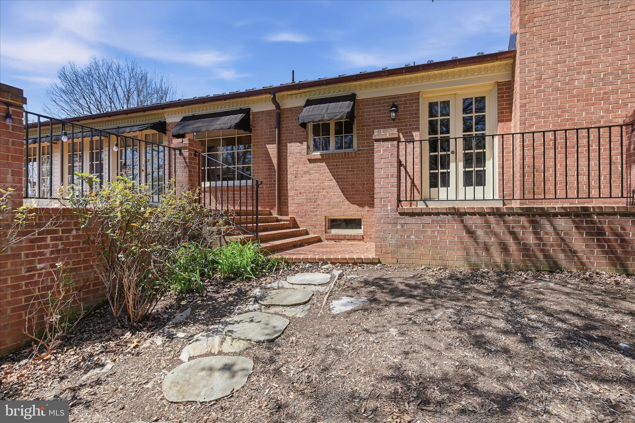 WINCHESTER - Residential