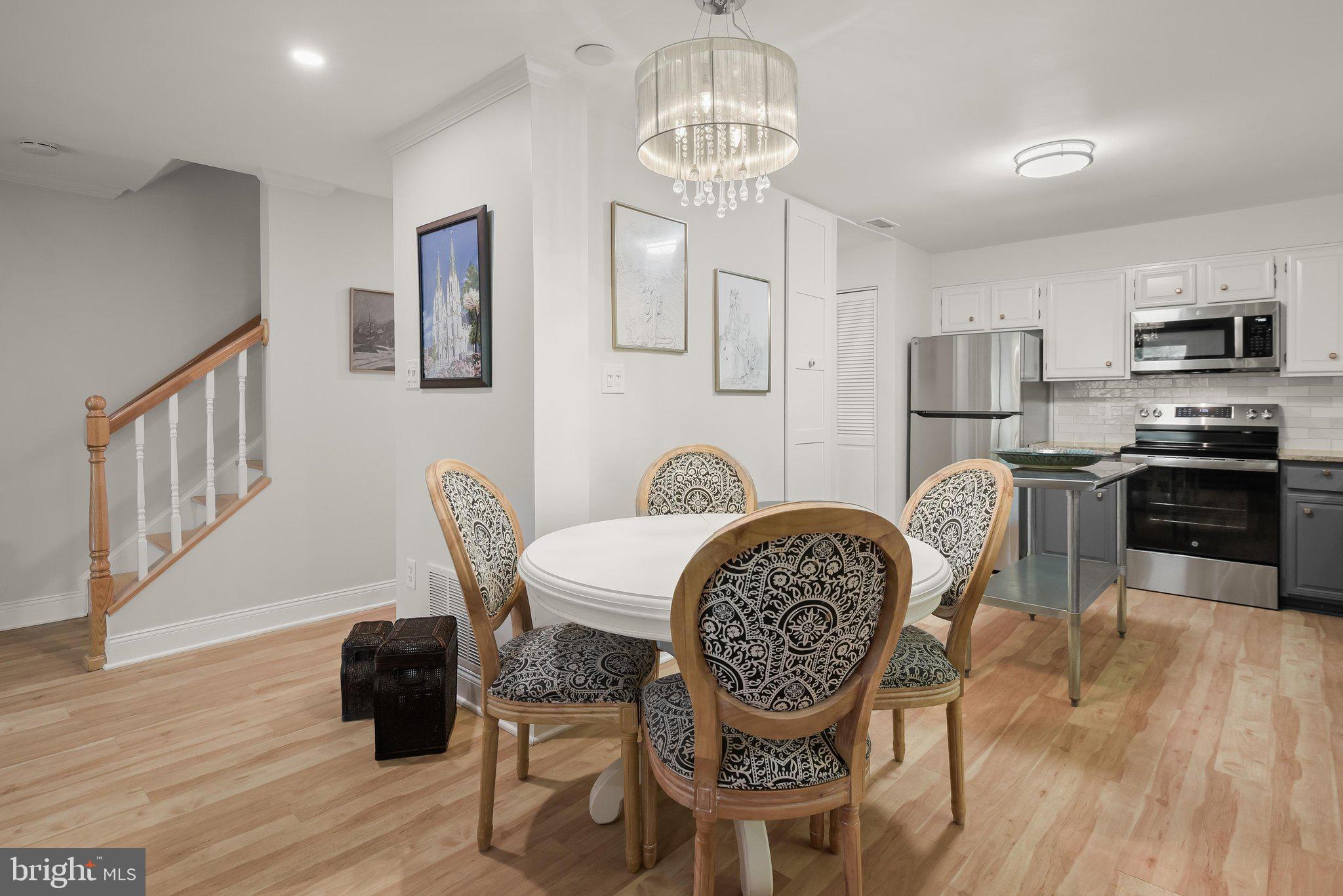 BRISTOL SQUARE - Residential