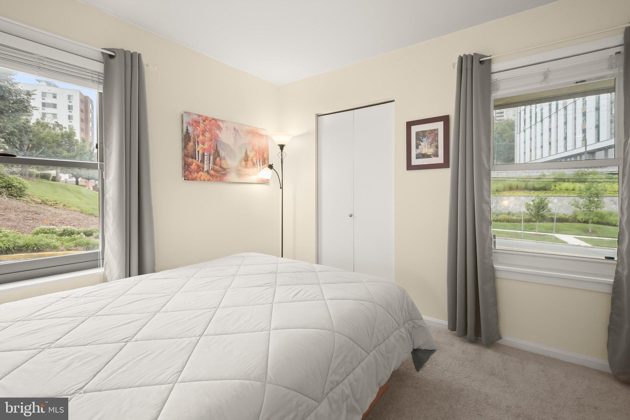 BRISTOL SQUARE - Residential