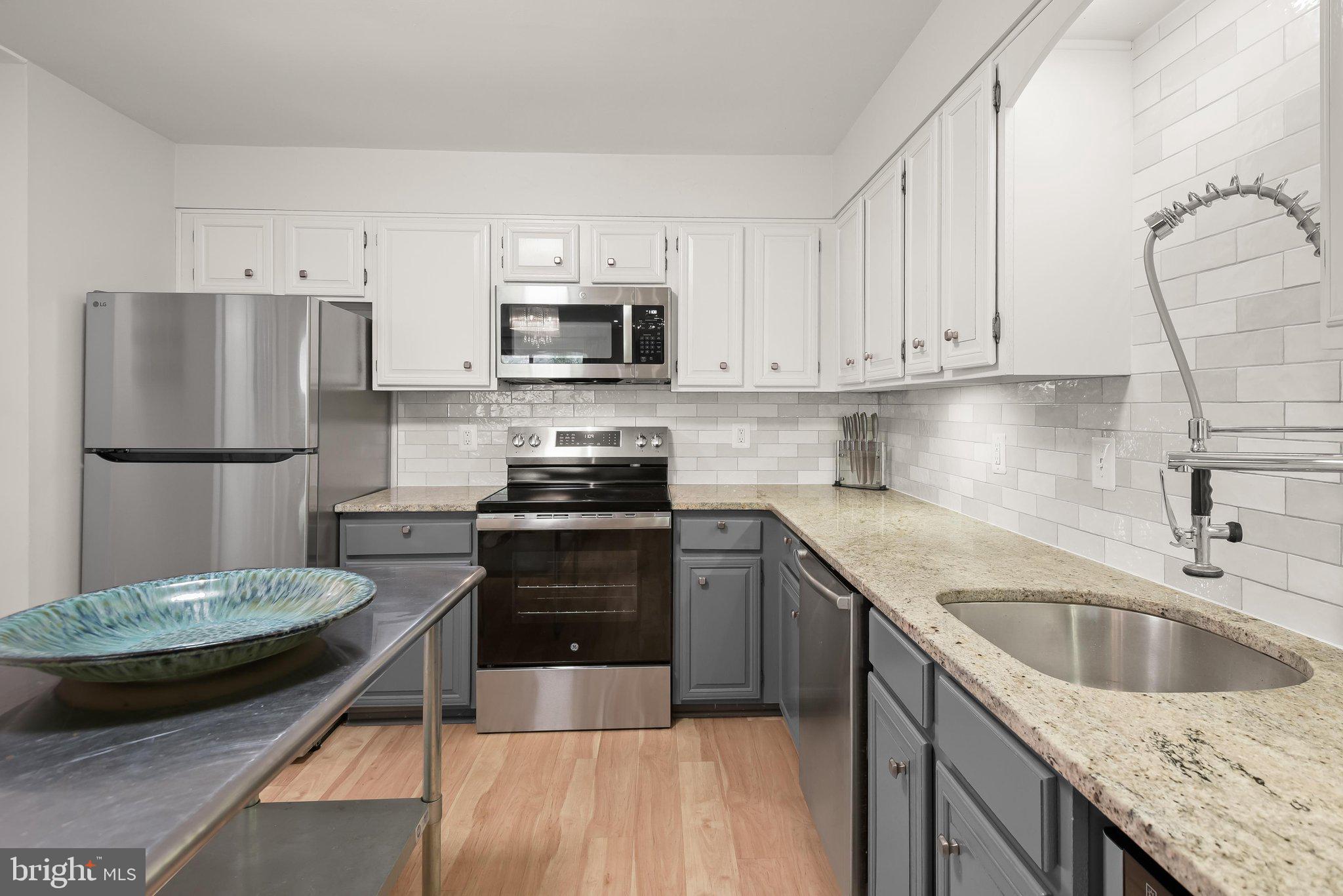 BRISTOL SQUARE - Residential