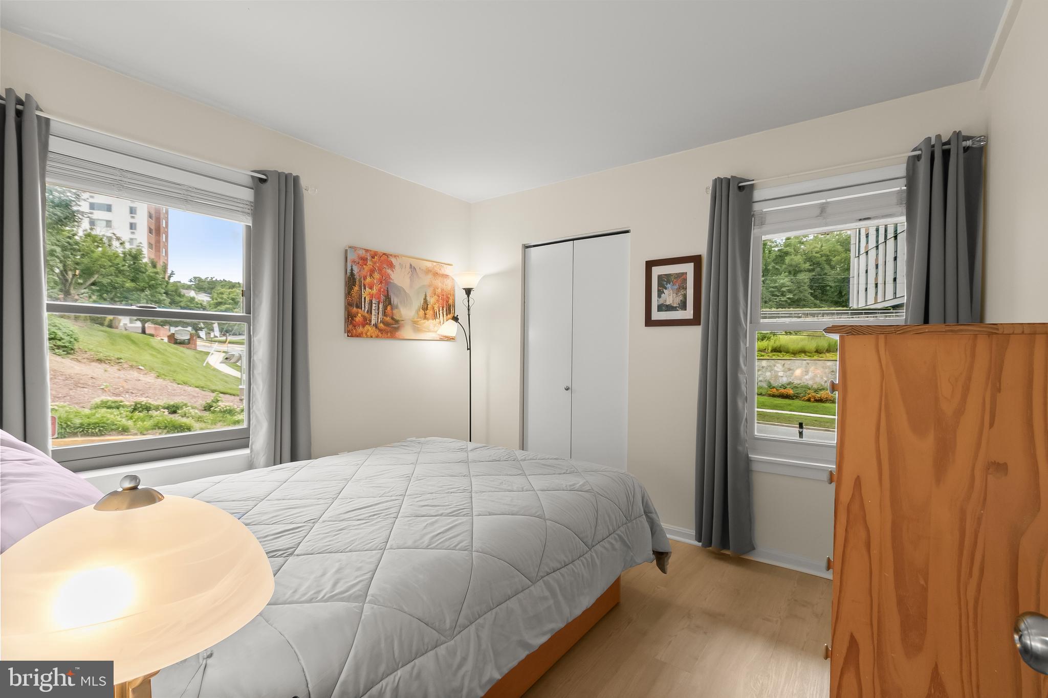 BRISTOL SQUARE - Residential