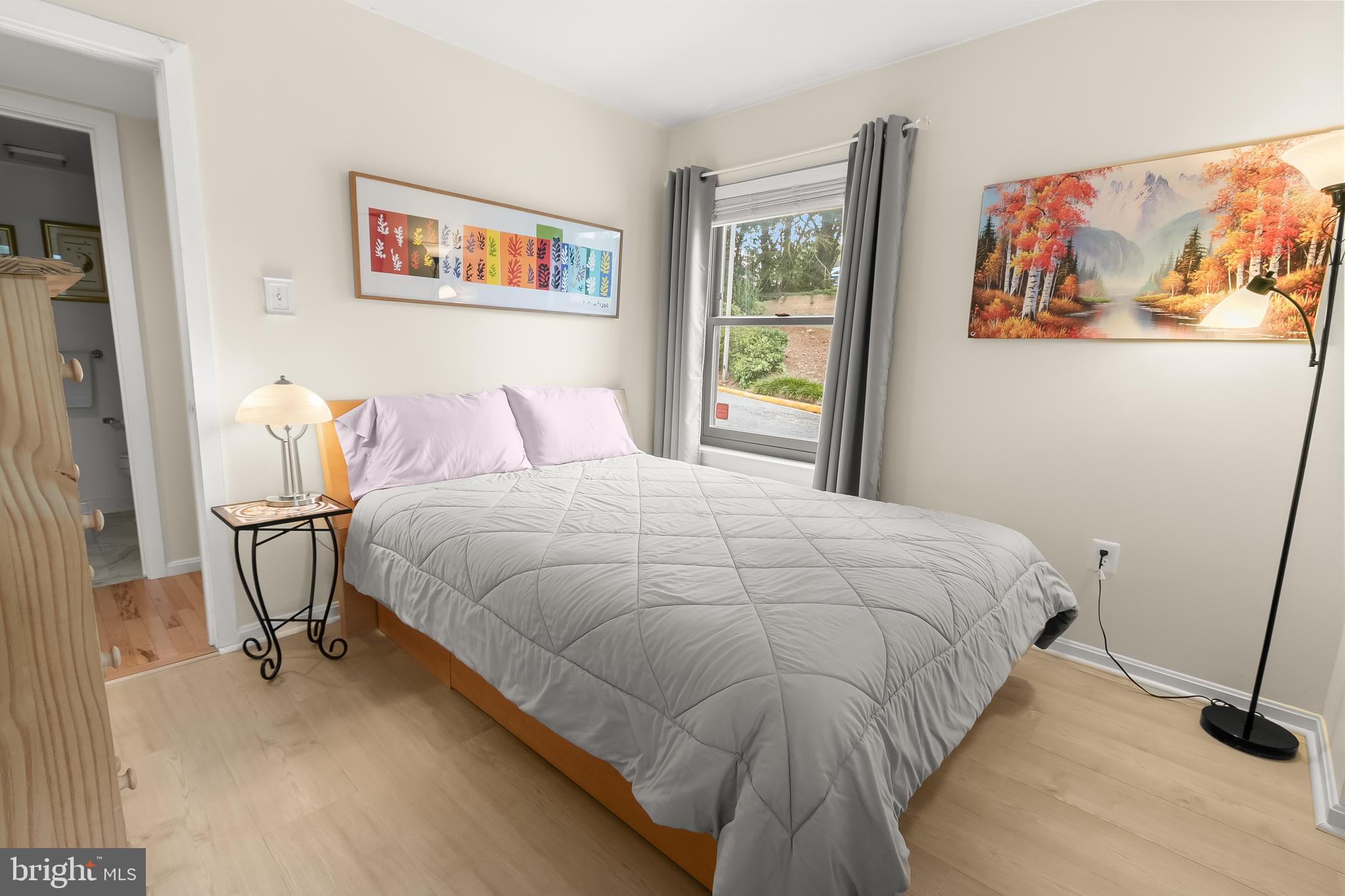 BRISTOL SQUARE - Residential